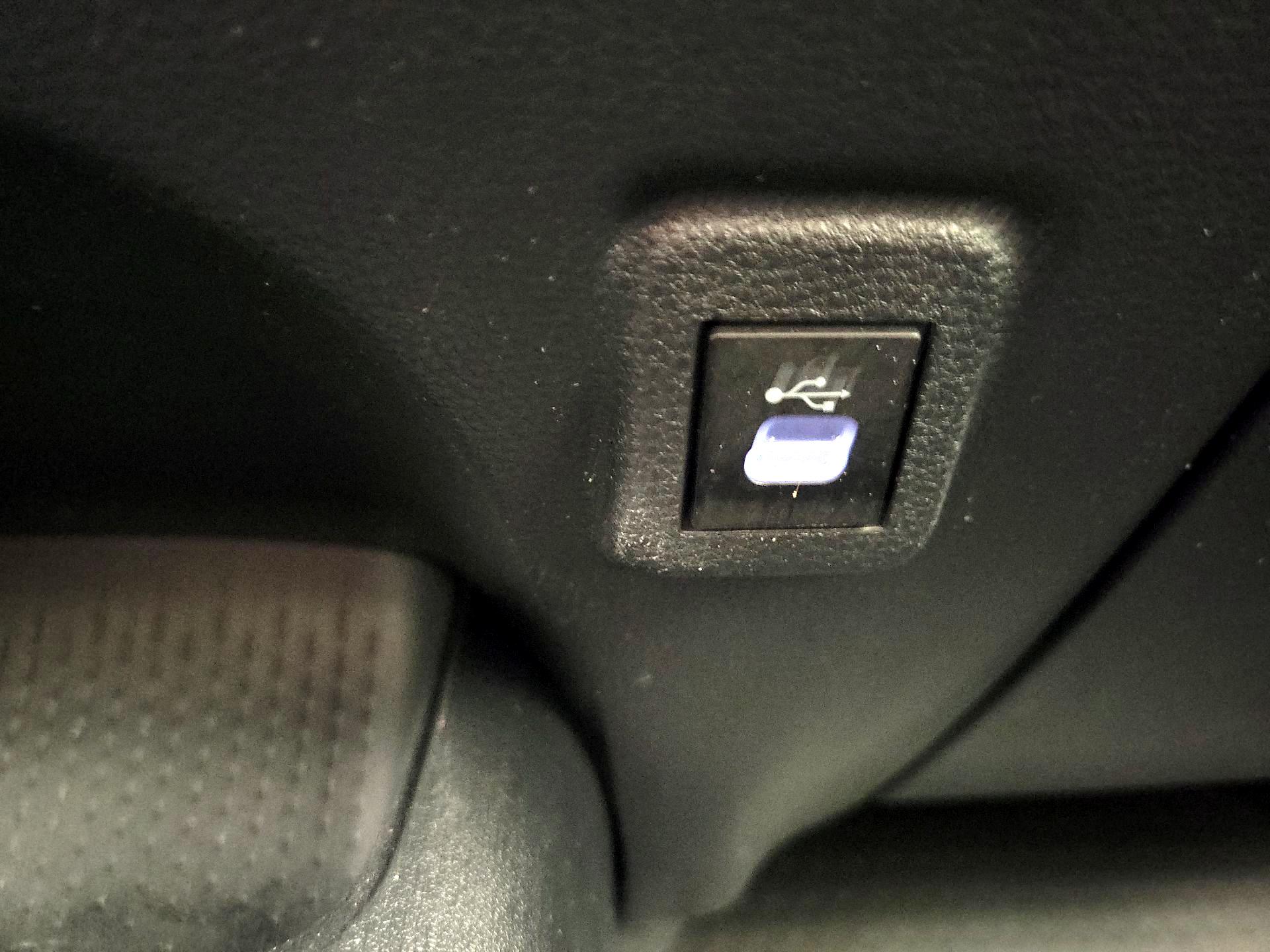 Thumbnail: 2024 Toyota Corolla - 18