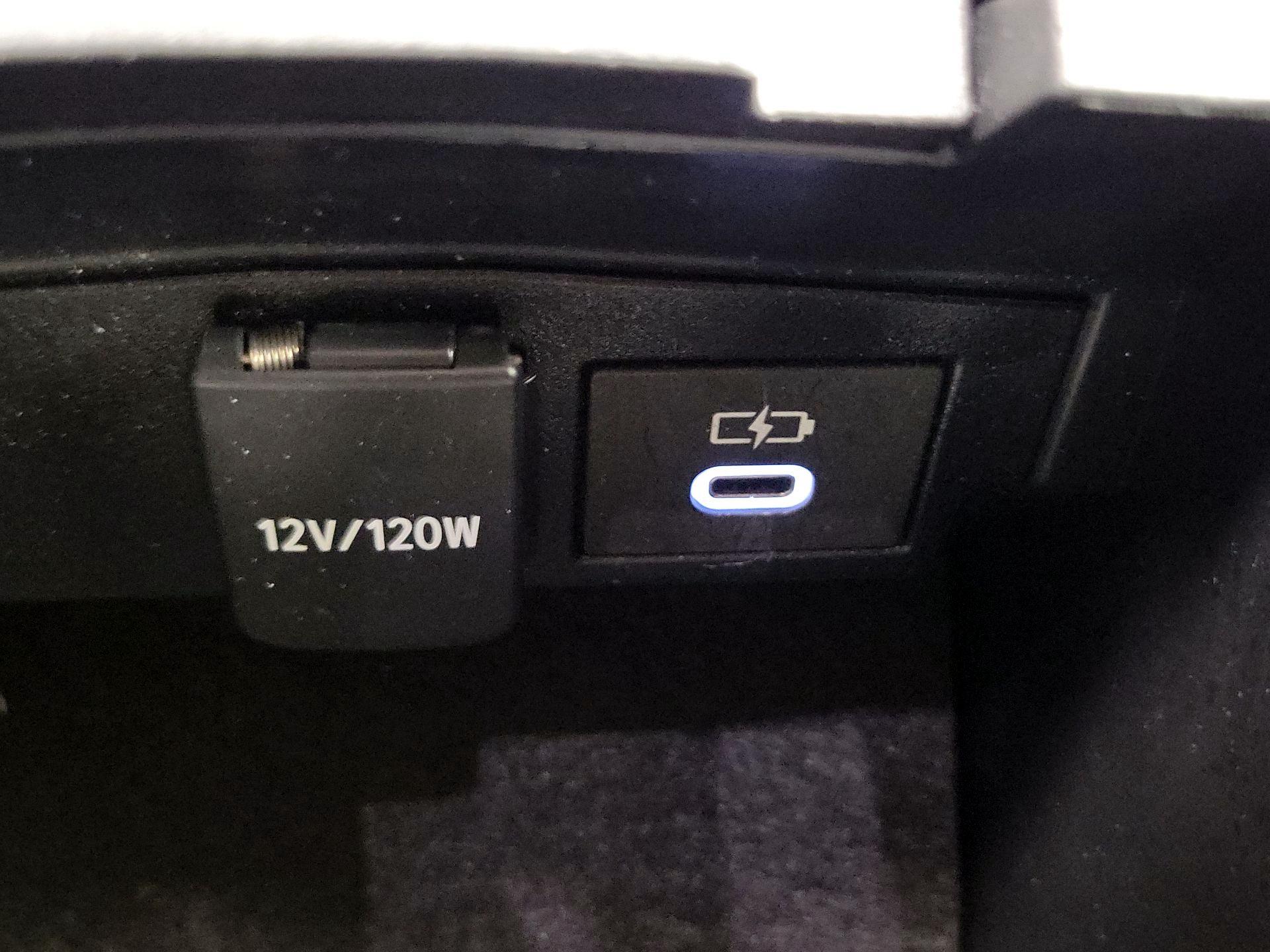 Thumbnail: 2024 Toyota Corolla - 18