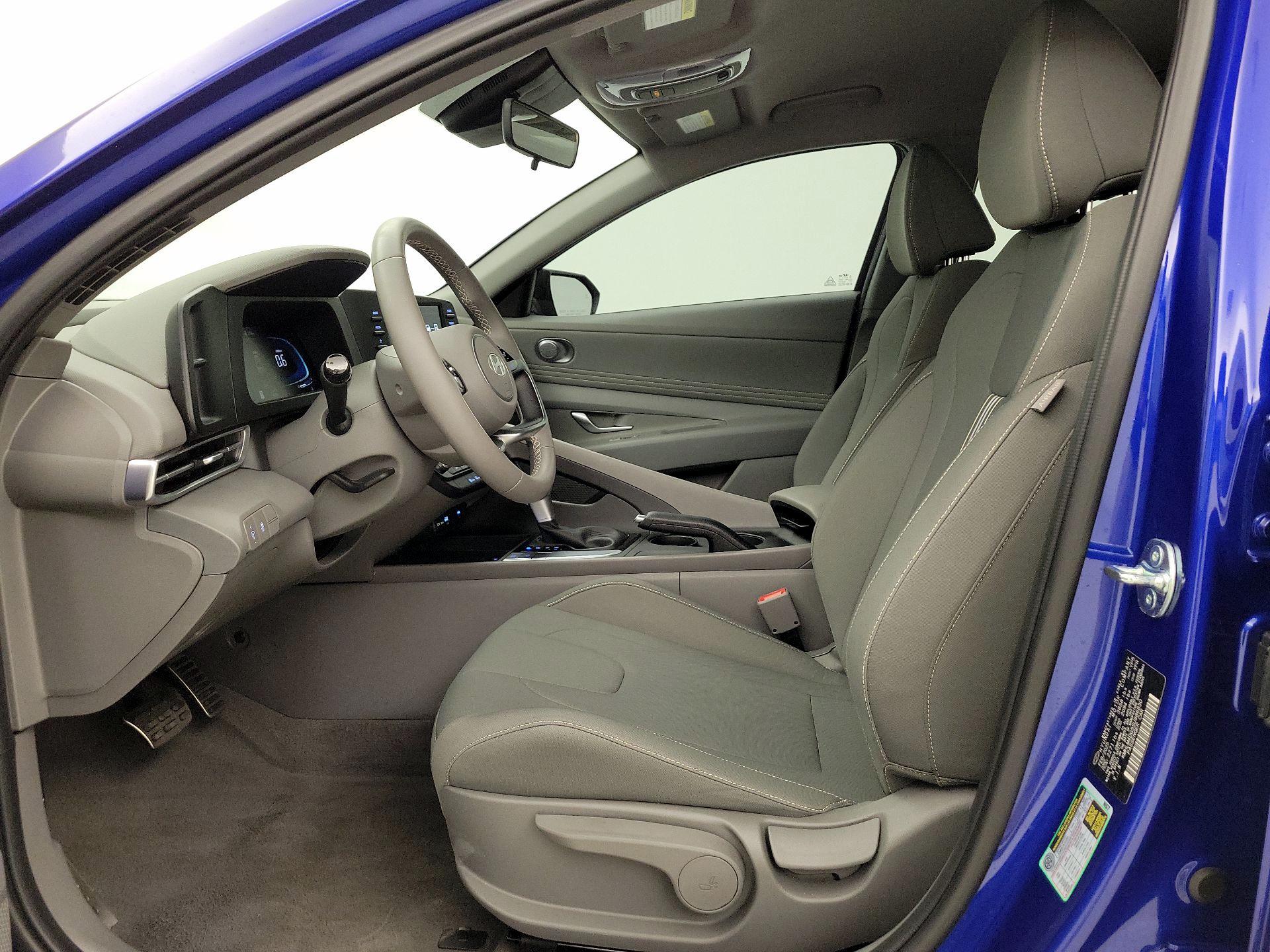 Thumbnail: 2025 Hyundai Elantra - 11