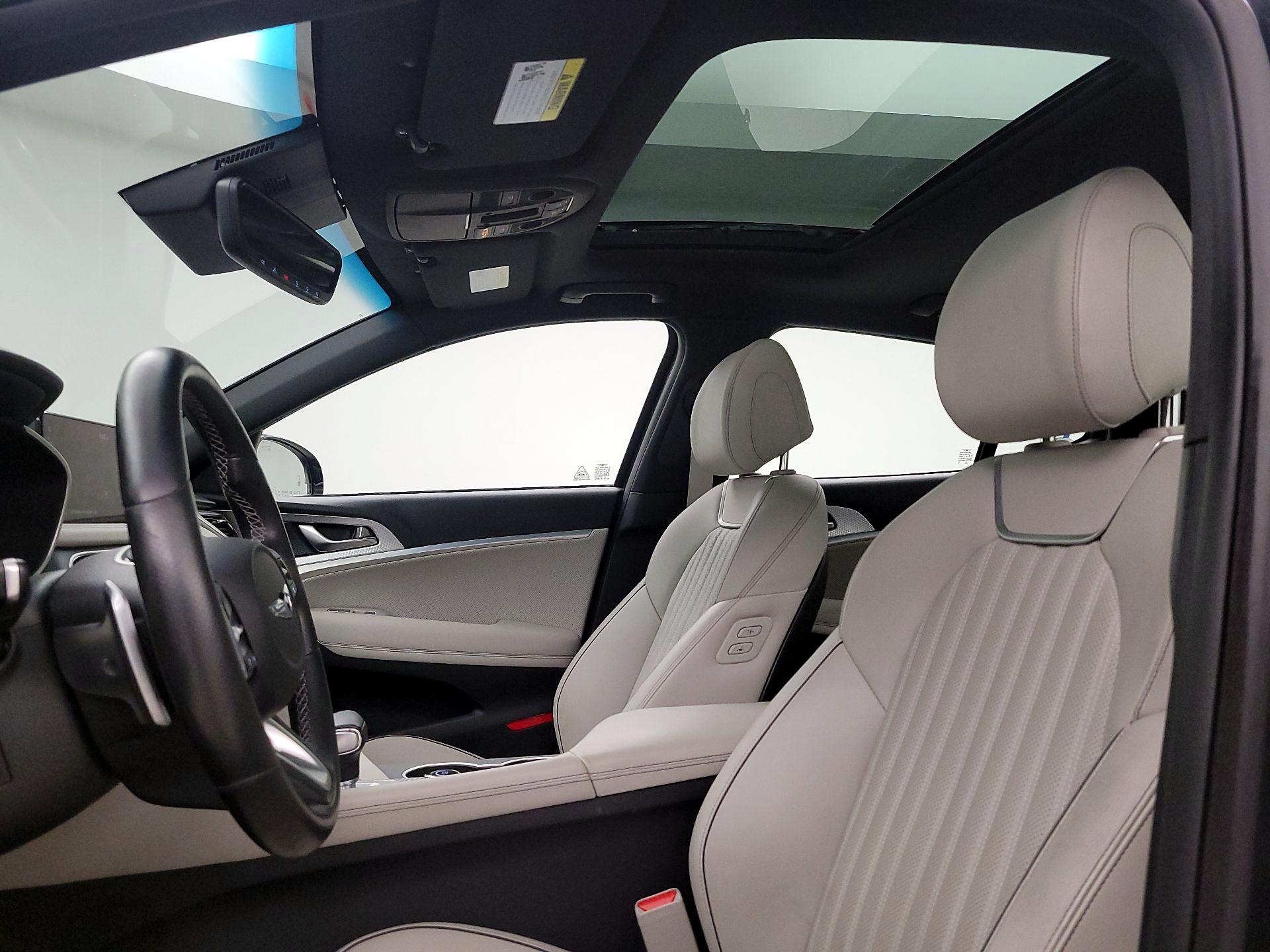 Thumbnail: 2023 Genesis G70 - 20