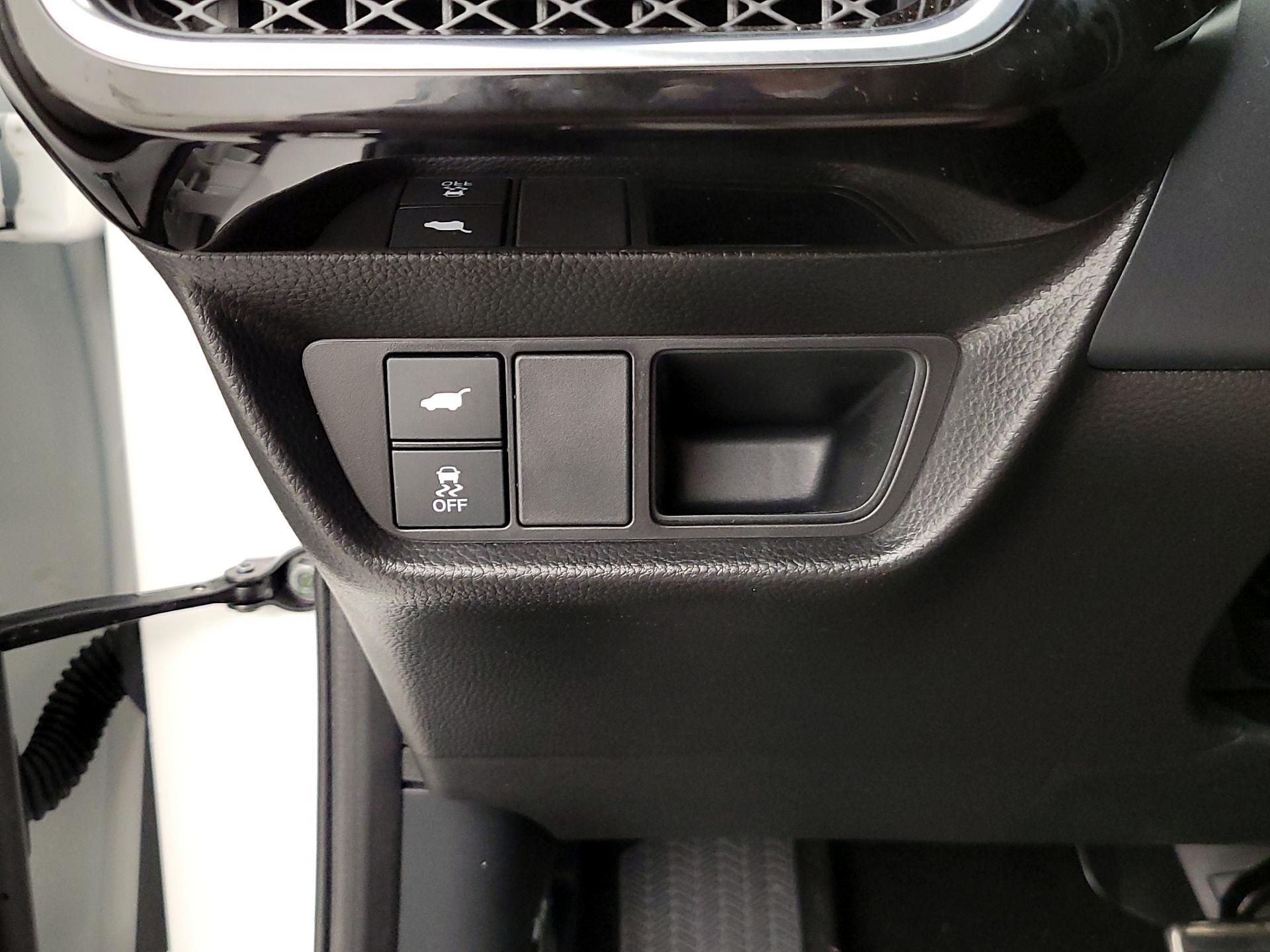 Thumbnail: 2025 Acura ADX - 13