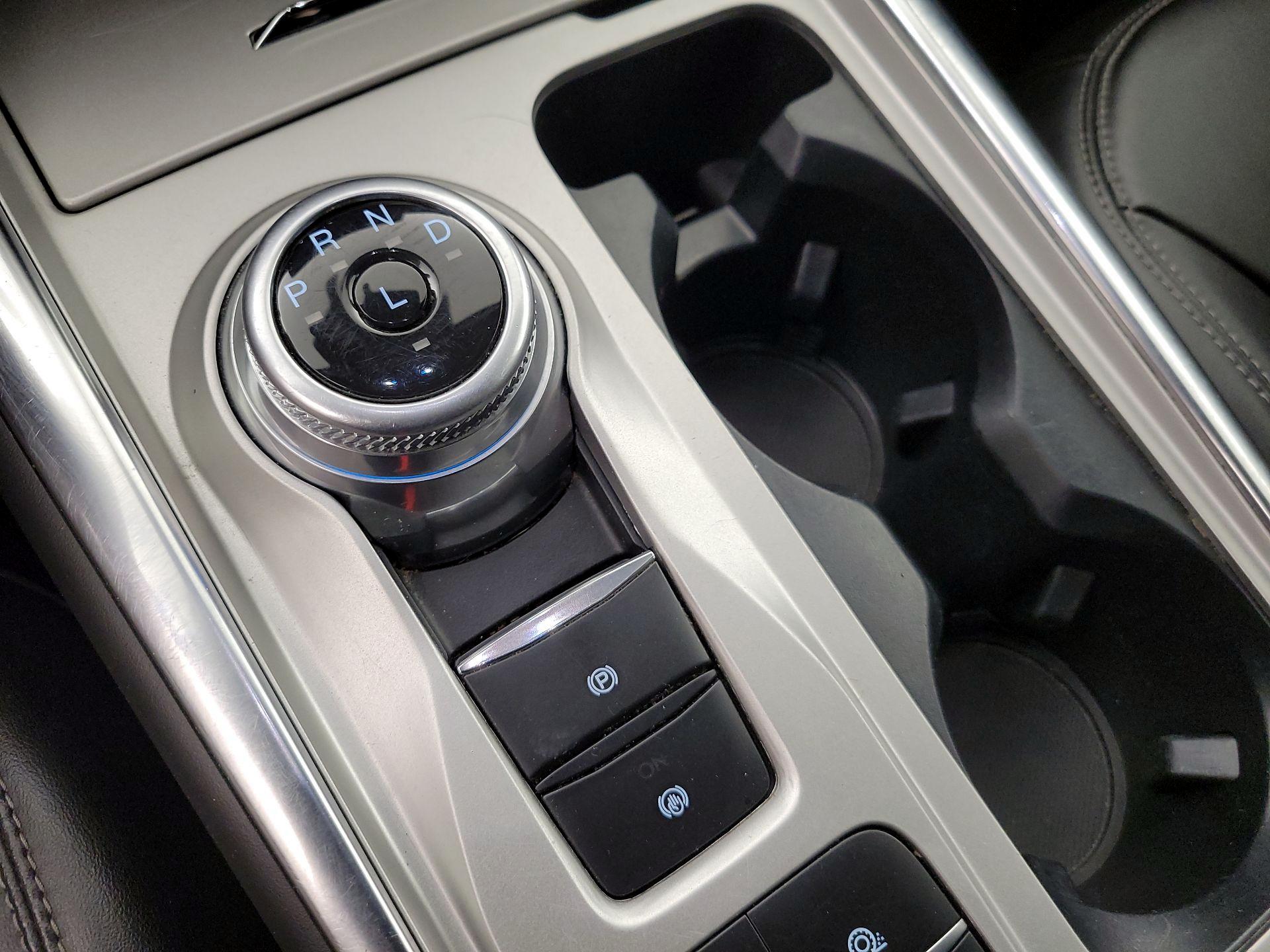 Thumbnail: 2023 Ford Explorer - 17