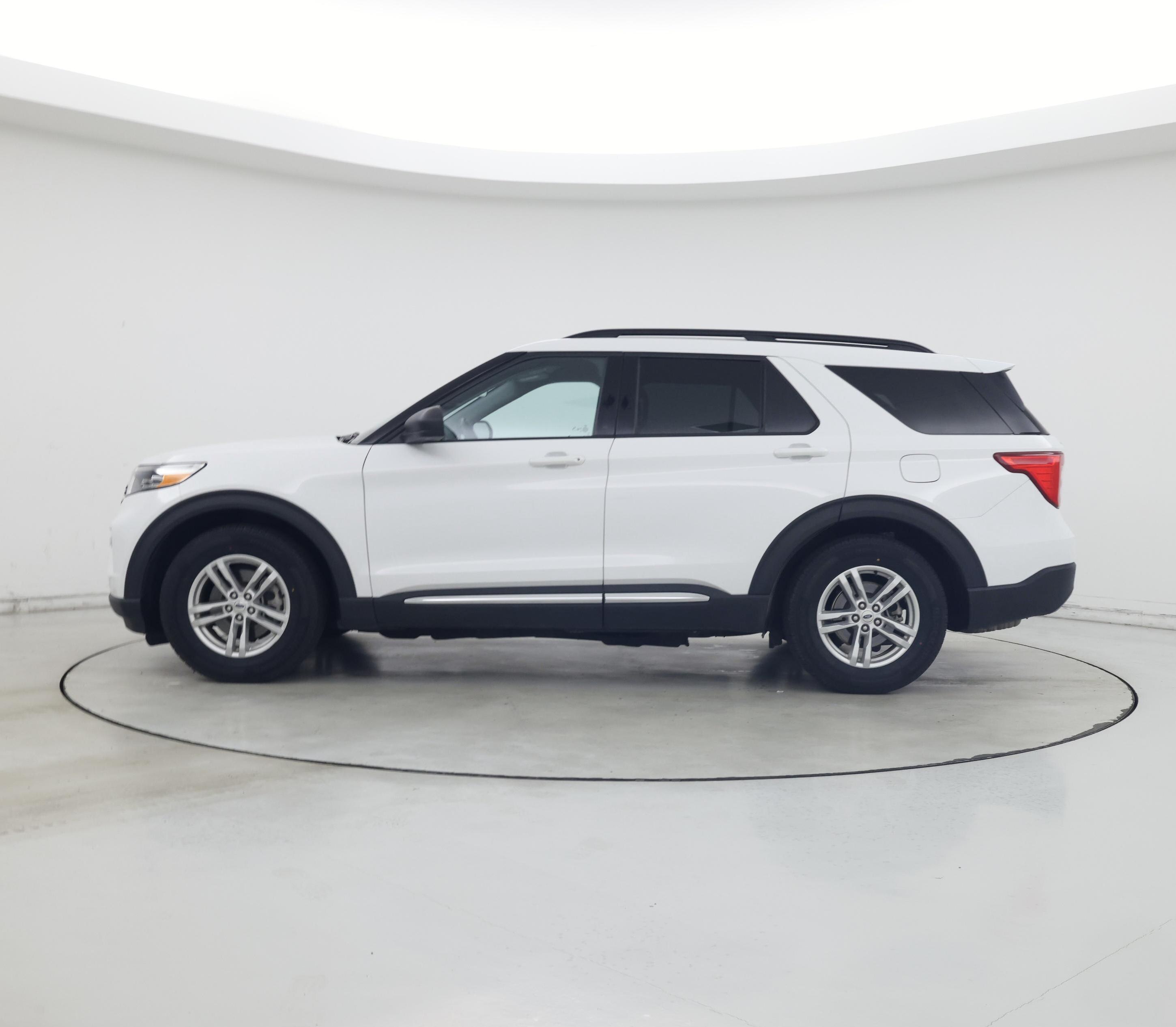Thumbnail: 2023 Ford Explorer - 3