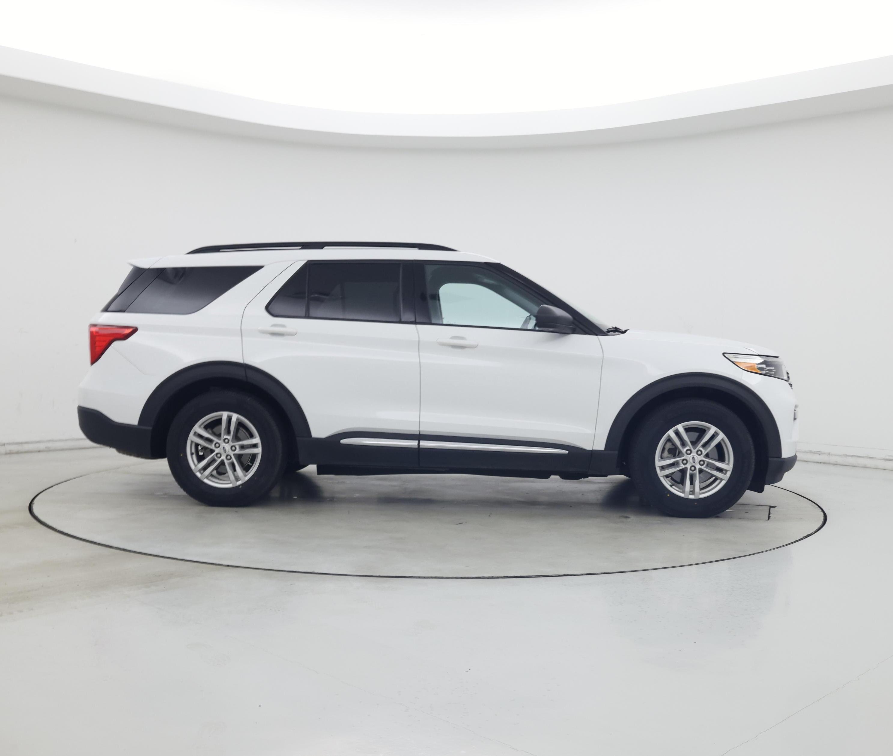 Thumbnail: 2023 Ford Explorer - 7