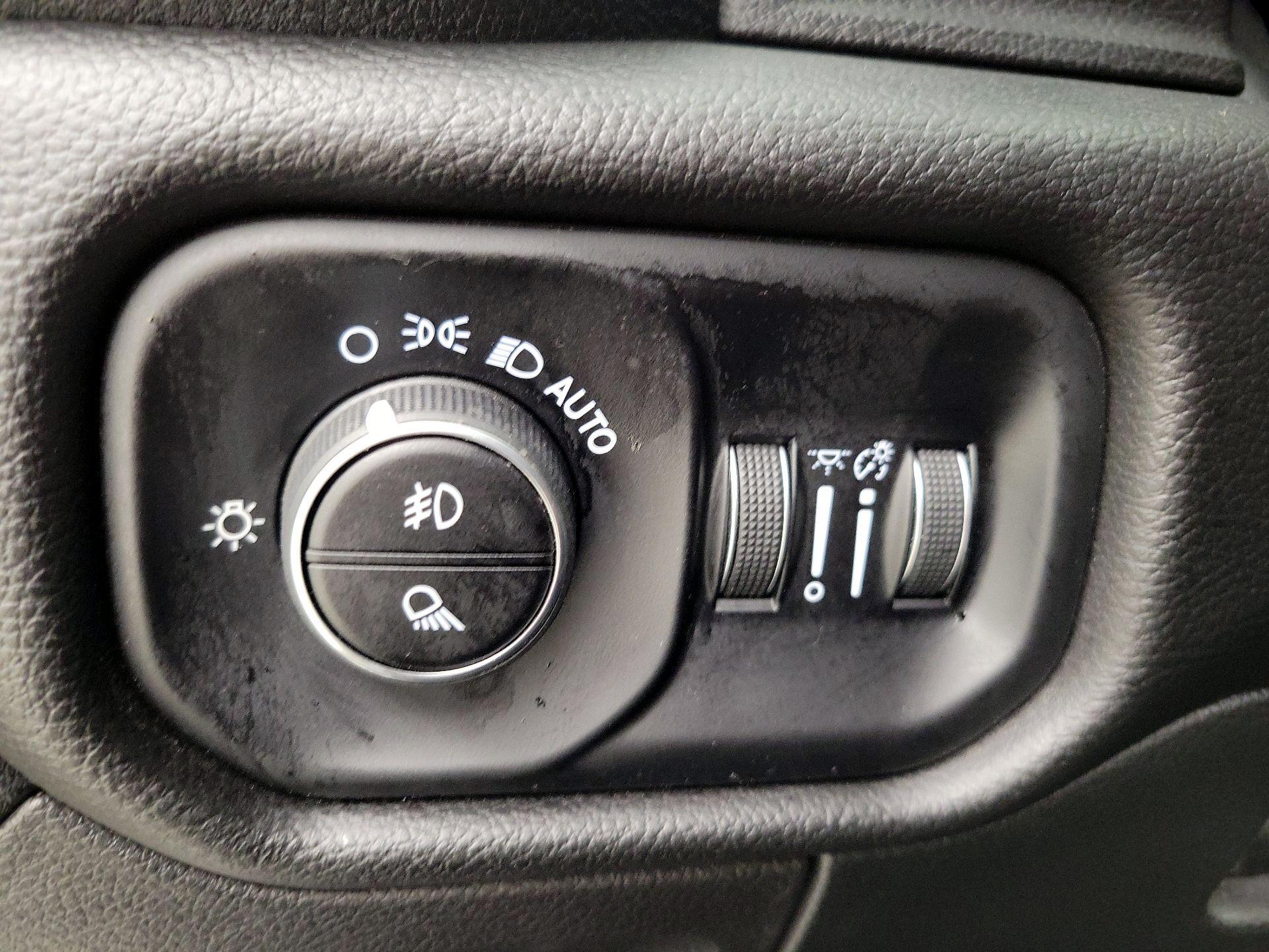 Thumbnail: 2025 RAM 1500 - 13