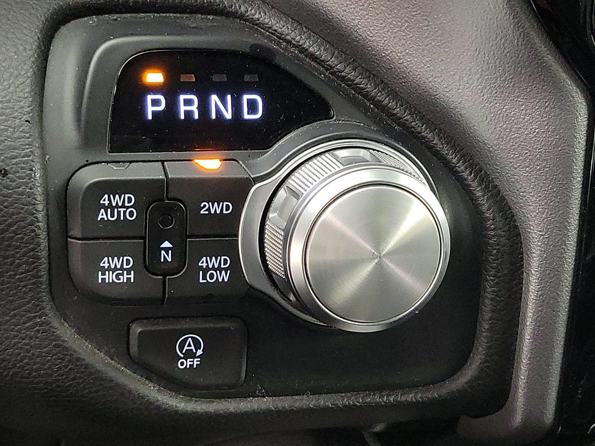 Thumbnail: 2025 RAM 1500 - 18