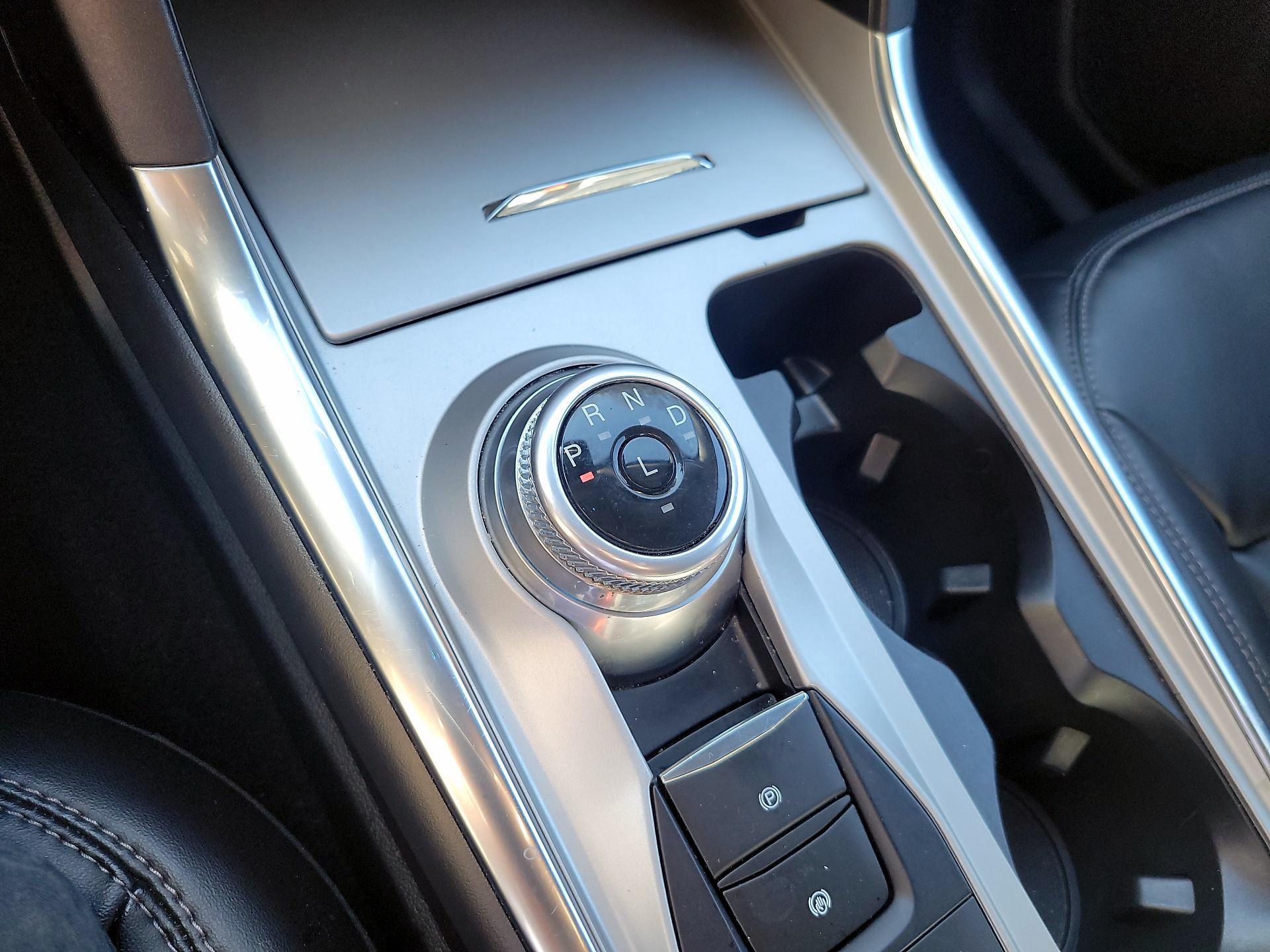 Thumbnail: 2023 Ford Explorer - 15