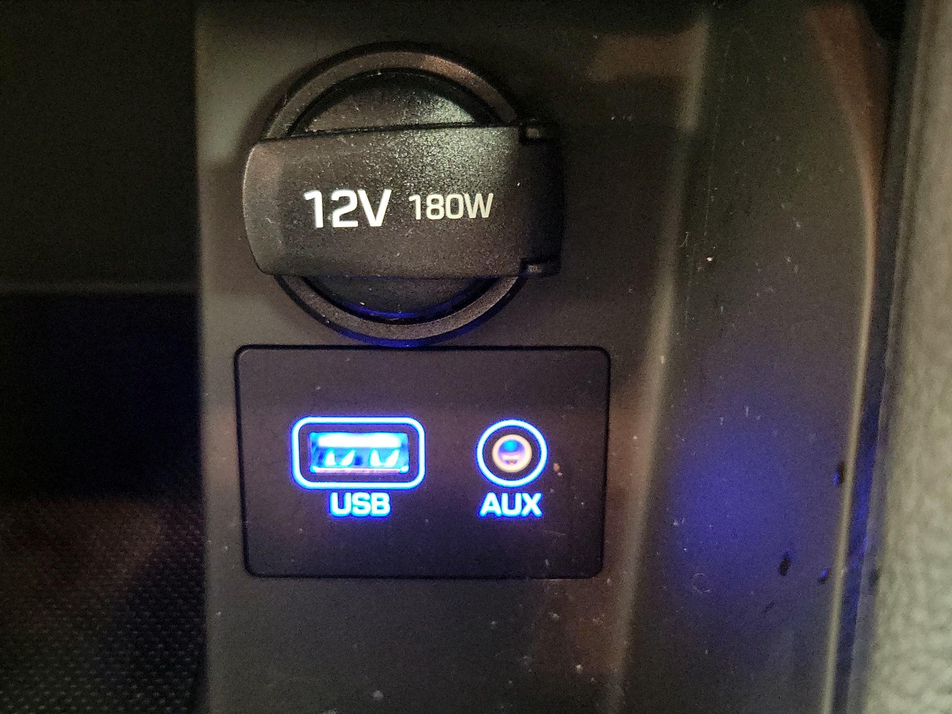 Thumbnail: 2020 Hyundai Elantra - 18