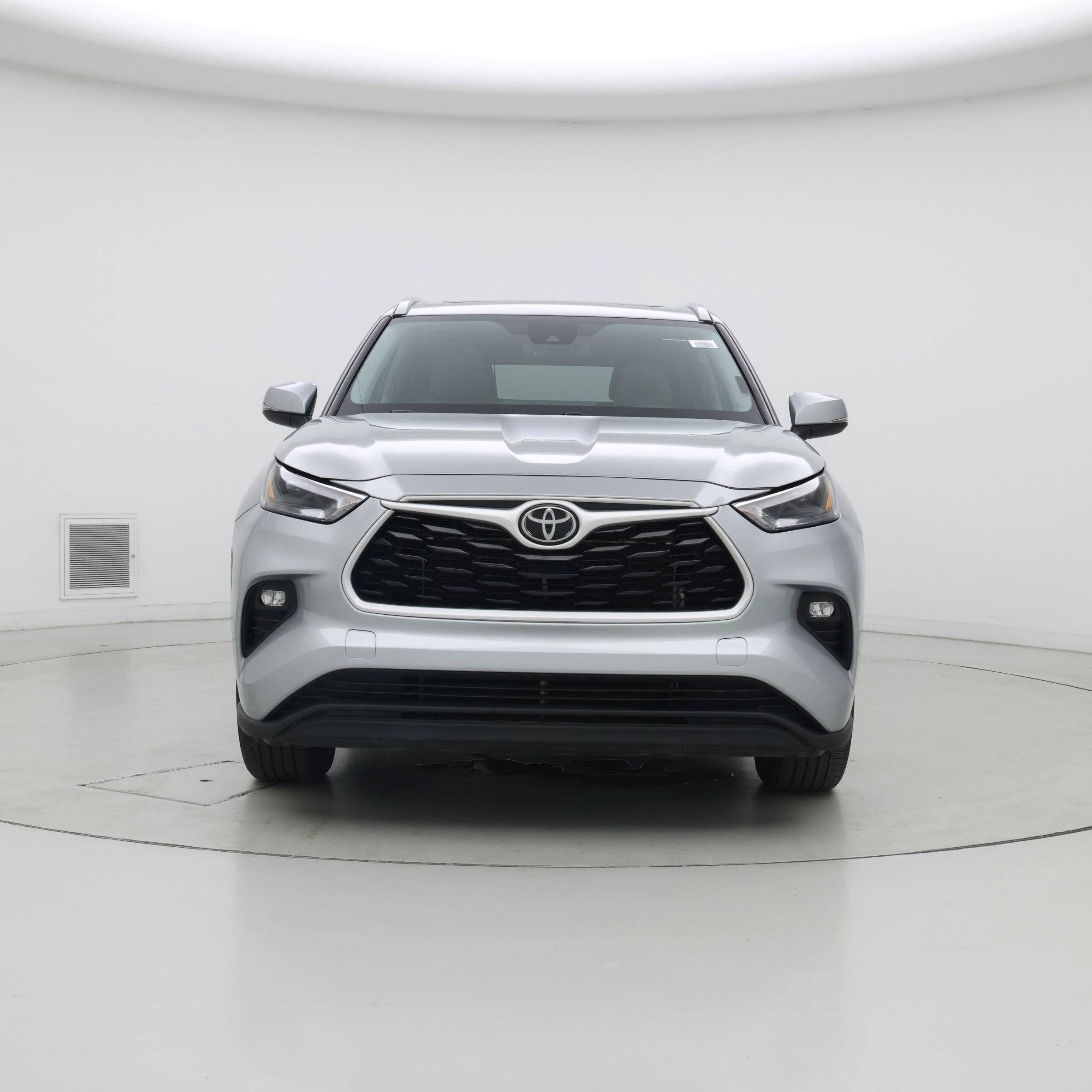 Thumbnail: 2023 Toyota Highlander - 5