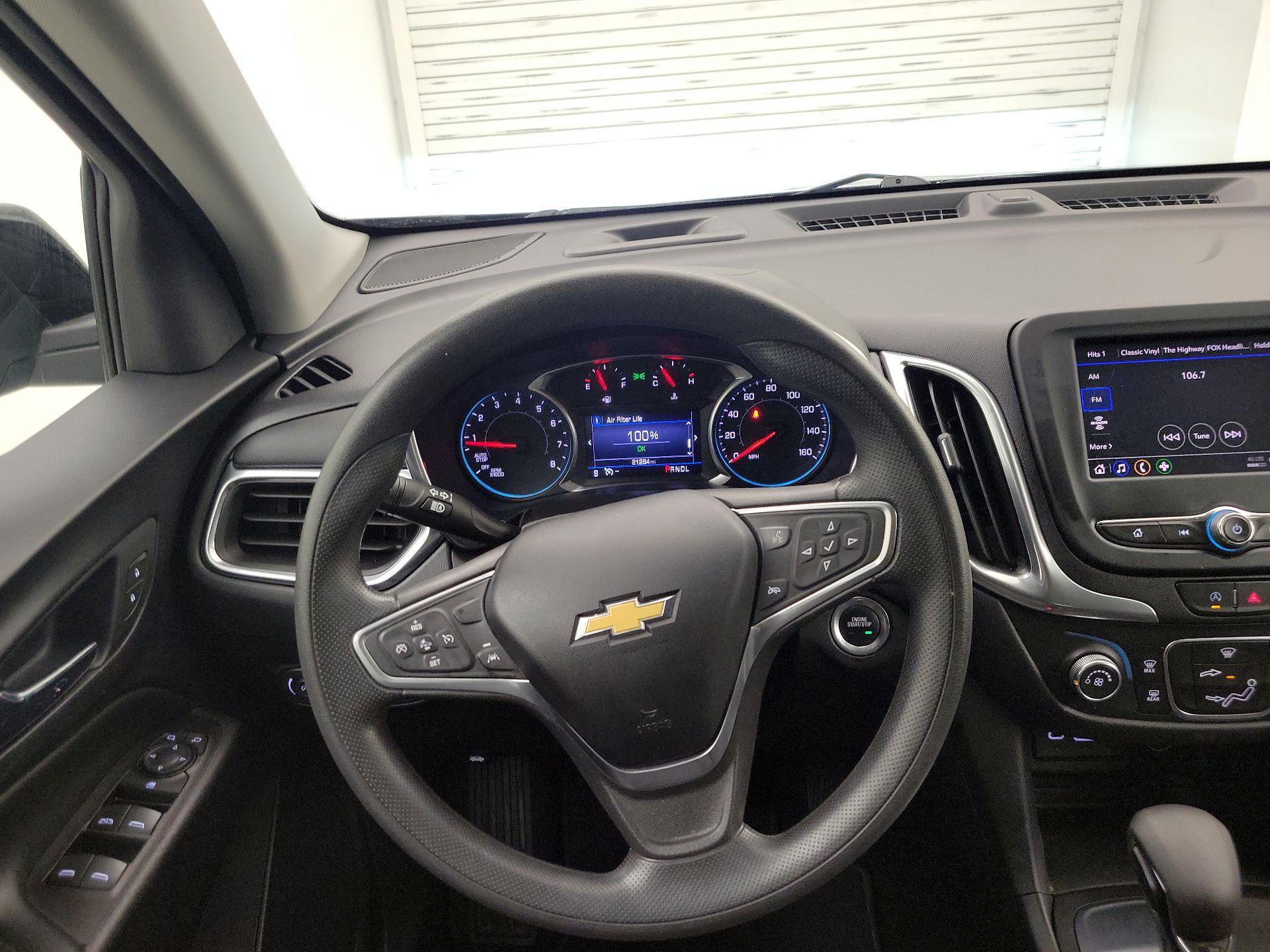 Thumbnail: 2022 Chevrolet Equinox - 10