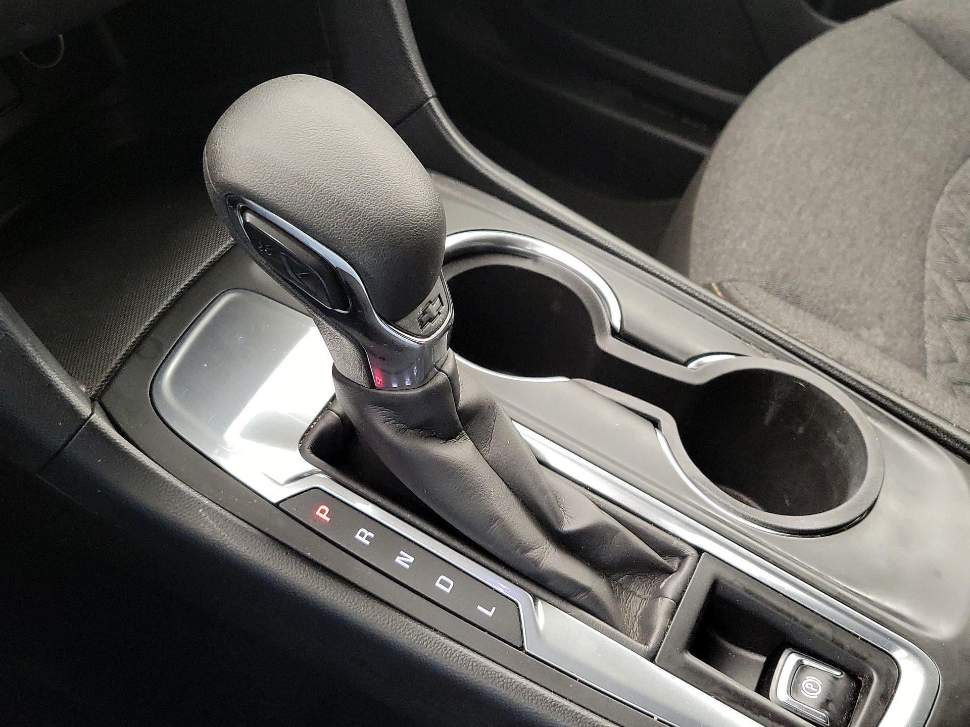 Thumbnail: 2022 Chevrolet Equinox - 17