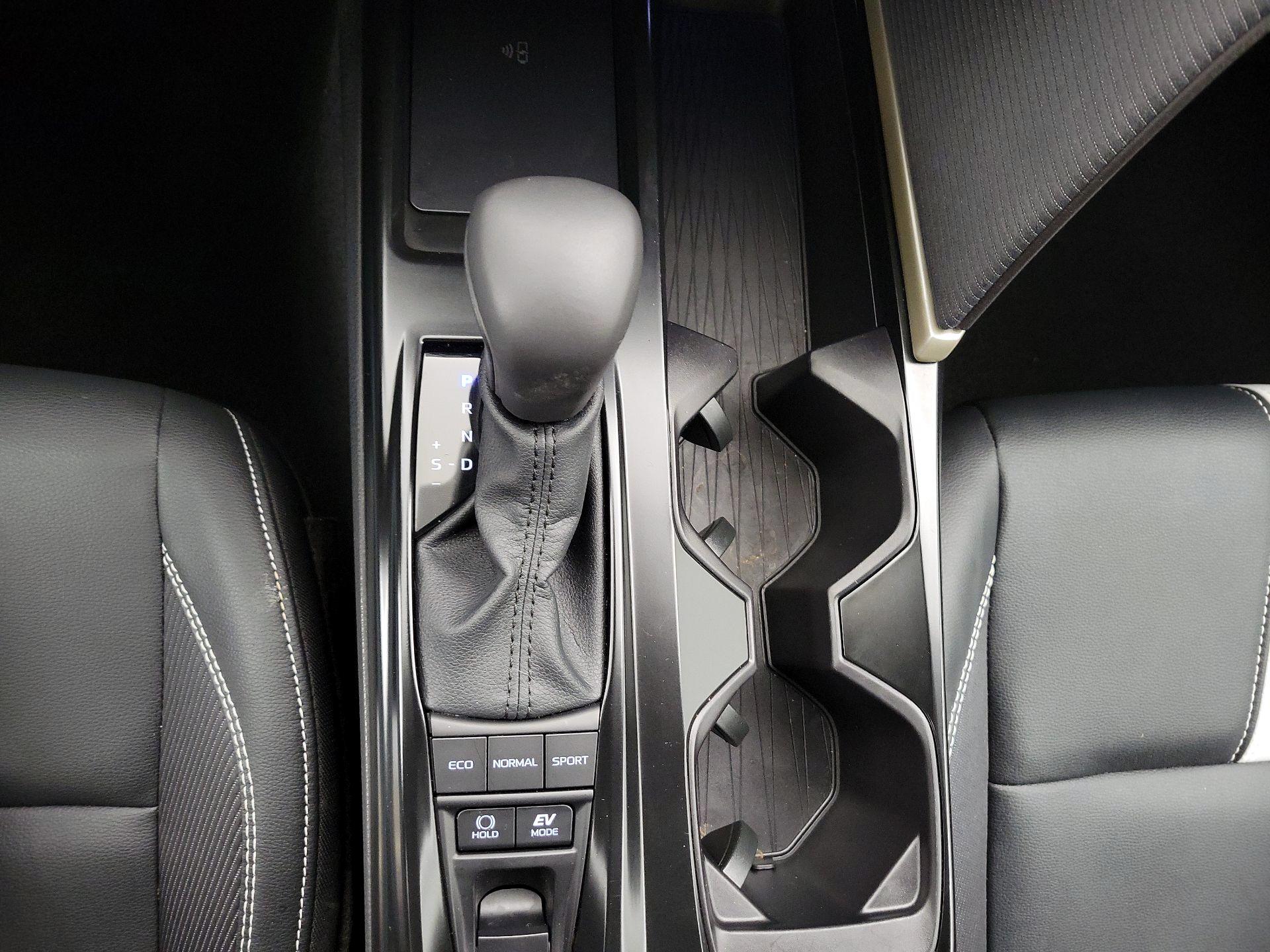 Thumbnail: 2025 Toyota Camry - 17