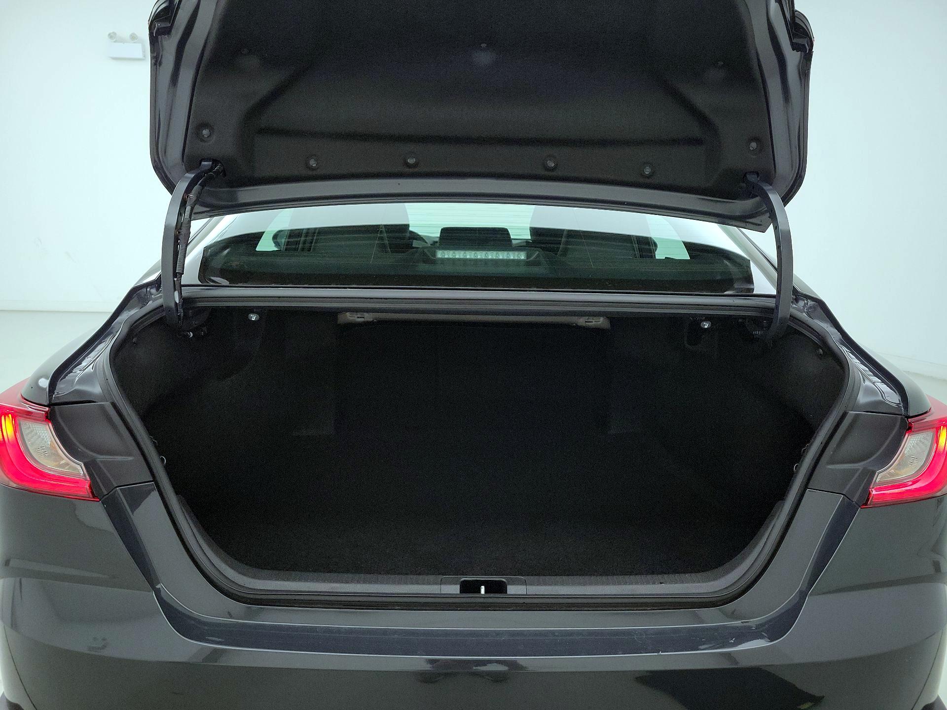 Thumbnail: 2025 Toyota Camry - 20