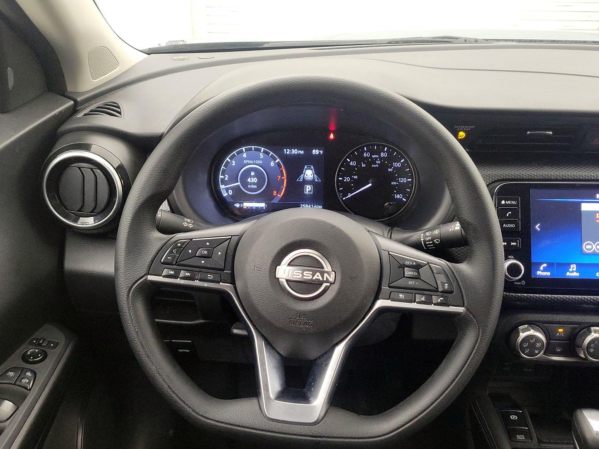 Thumbnail: 2024 Nissan Kicks - 10