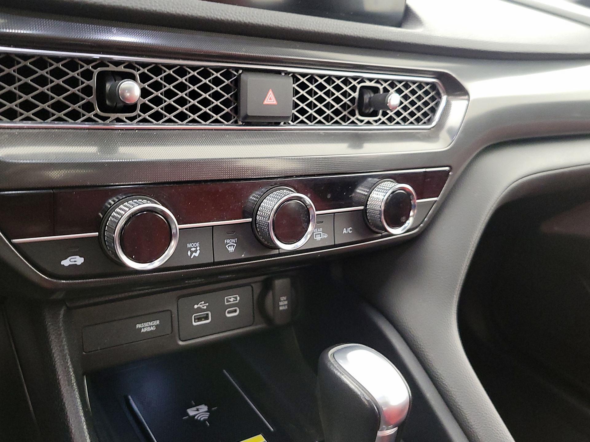 Thumbnail: 2023 Acura Integra - 16