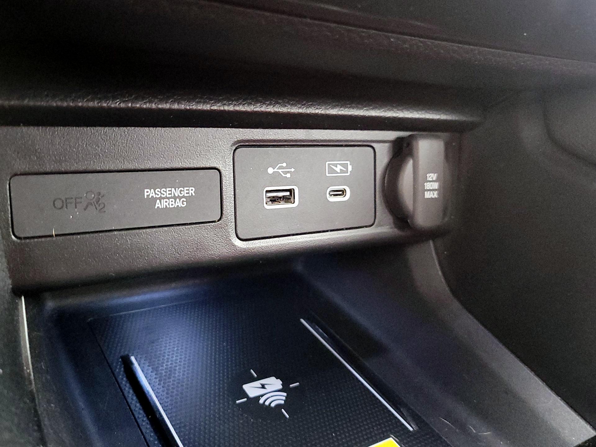 Thumbnail: 2023 Acura Integra - 18