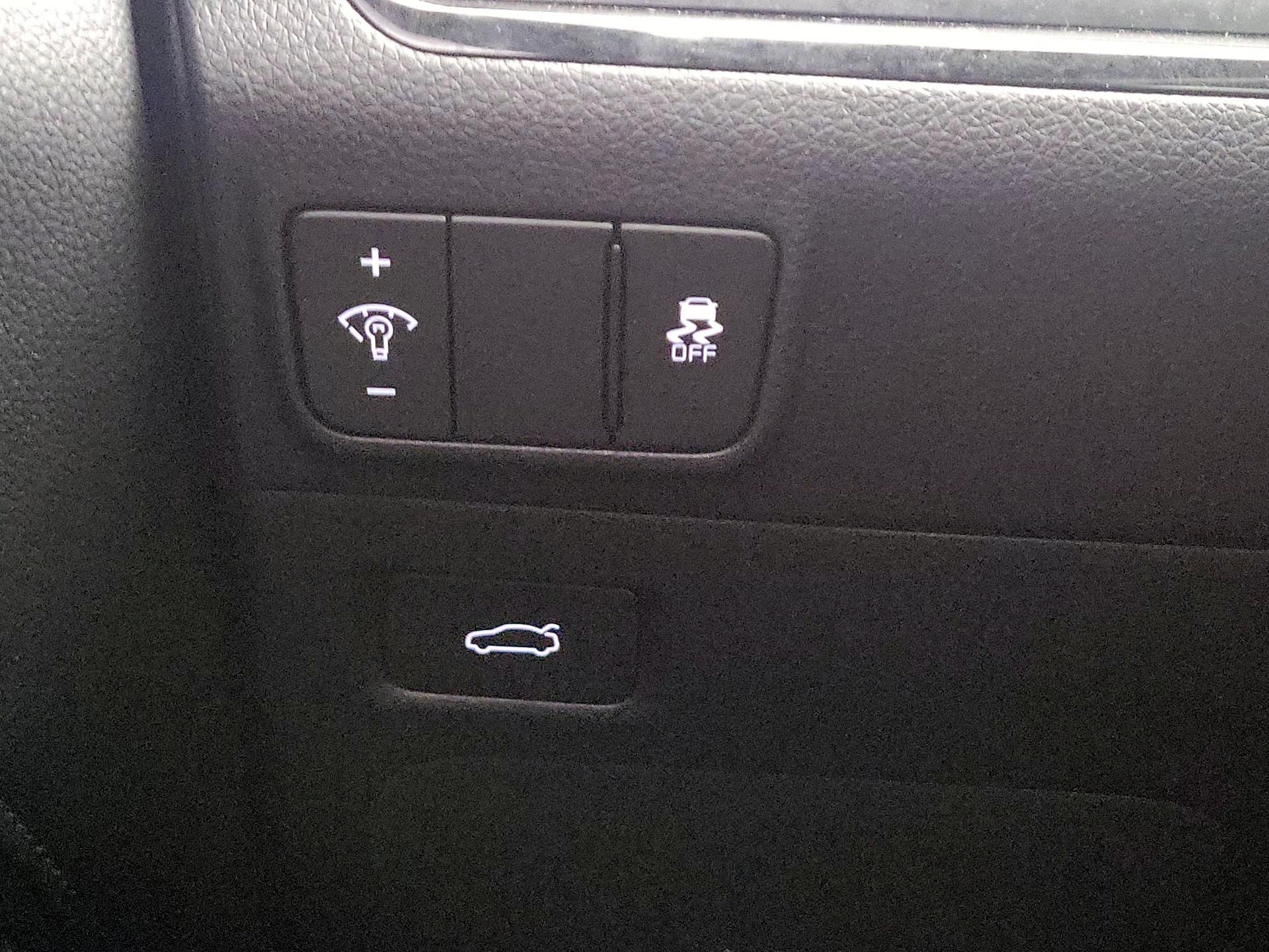 Thumbnail: 2025 Kia K5 - 13