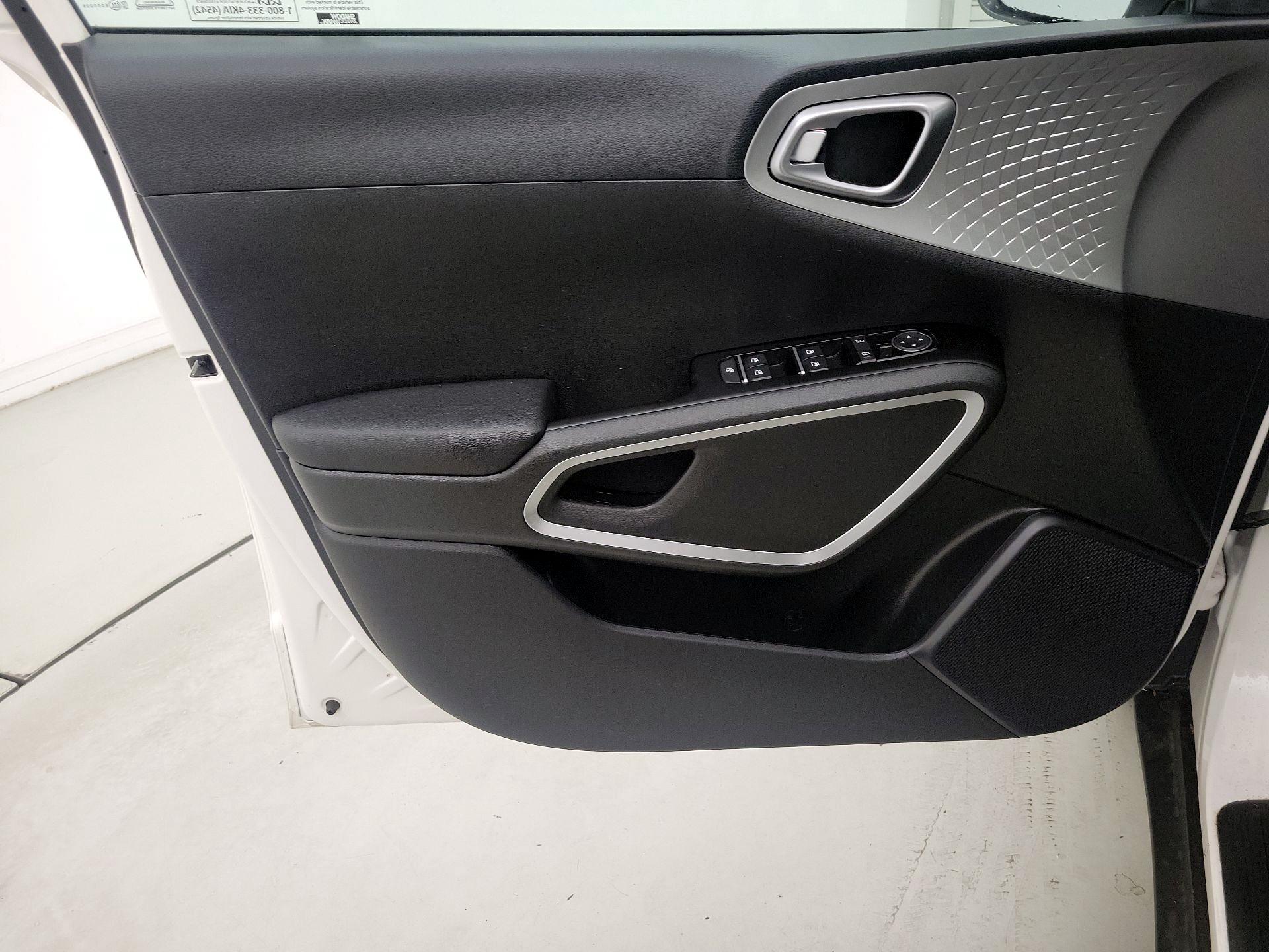 Thumbnail: 2023 Kia Soul - 12