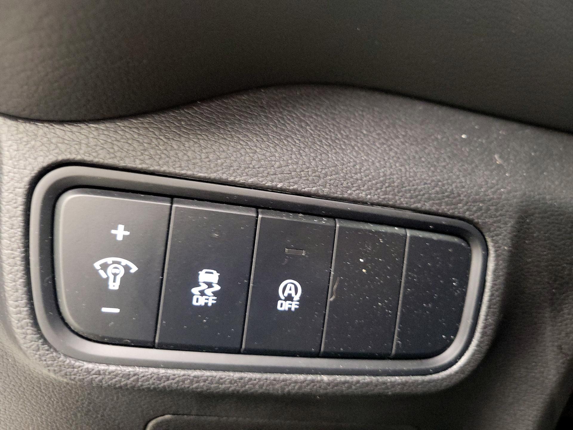 Thumbnail: 2023 Kia Soul - 13