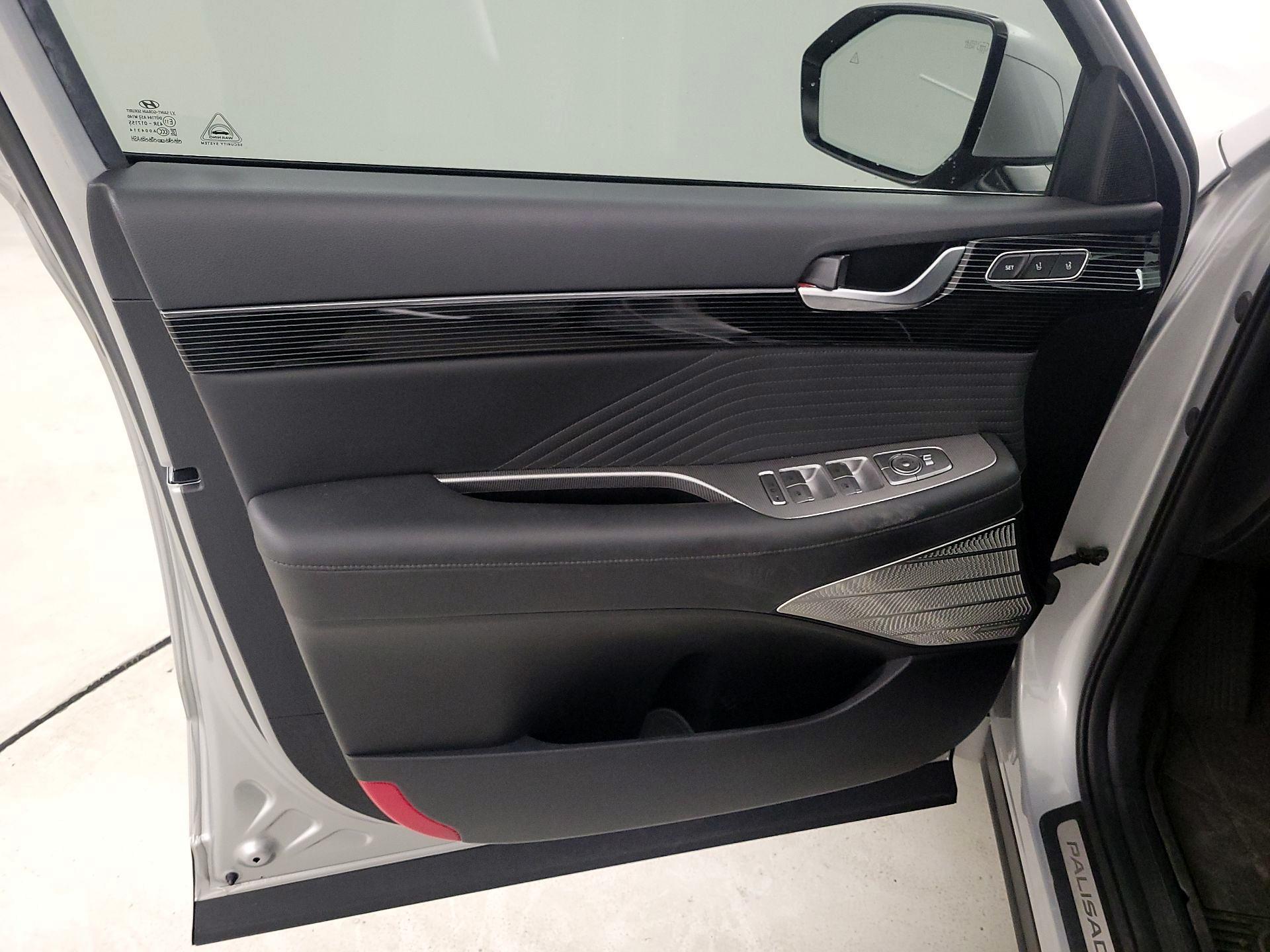 Thumbnail: 2023 Hyundai Palisade - 12