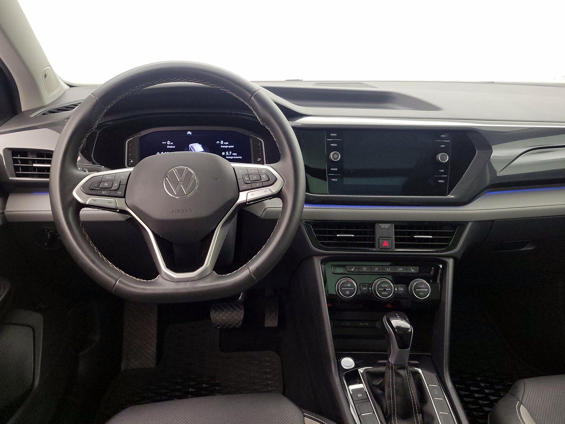 Thumbnail: 2023 Volkswagen Taos - 10