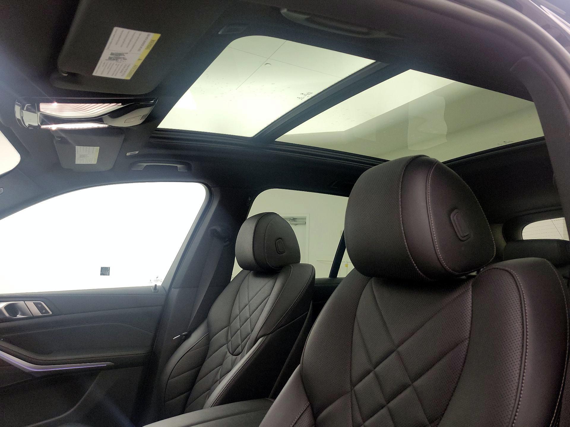 Thumbnail: 2023 BMW X5 - 20