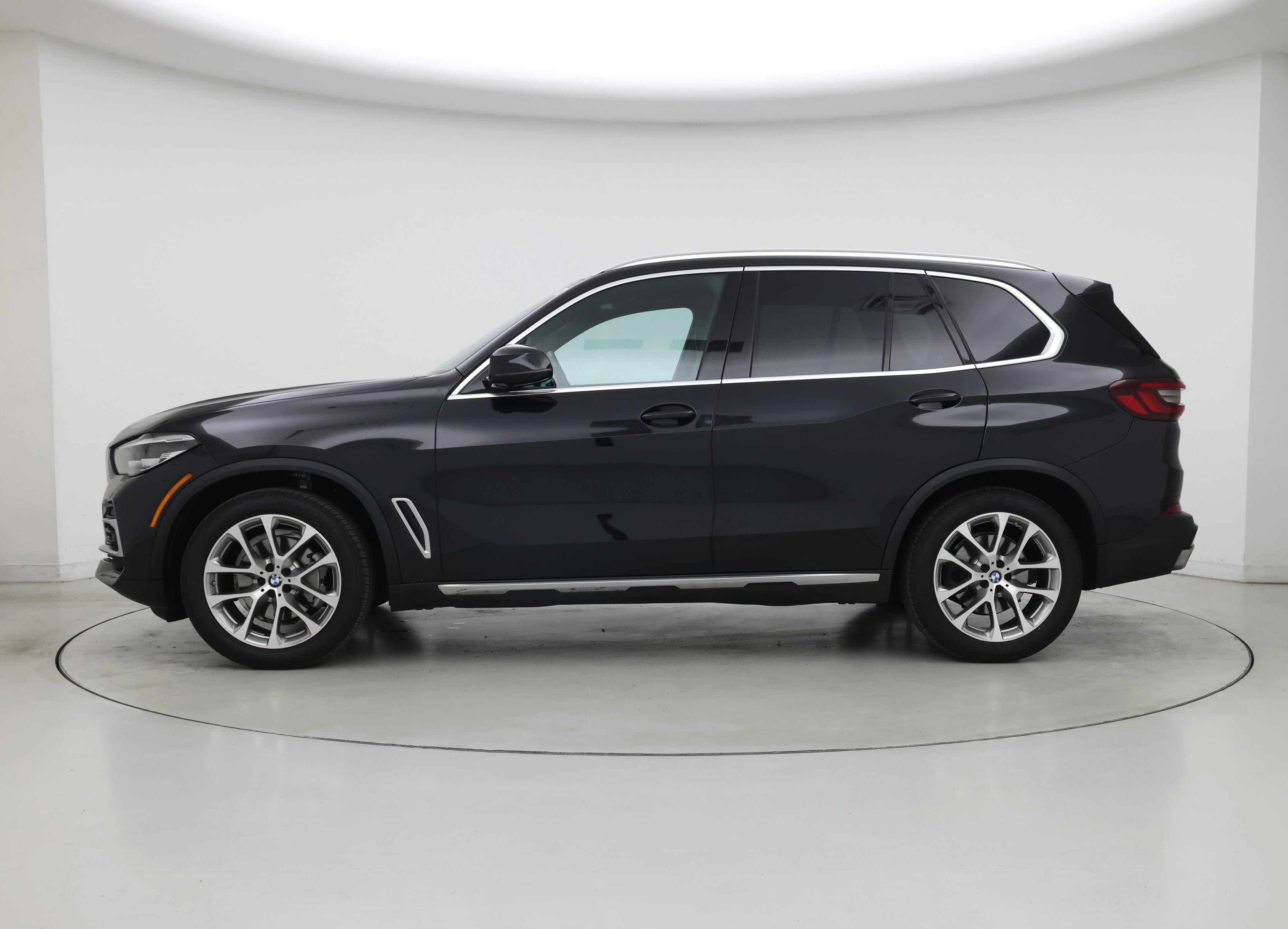 Thumbnail: 2023 BMW X5 - 3