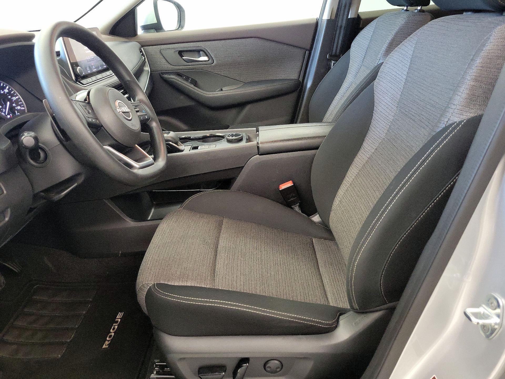 Thumbnail: 2022 Nissan Rogue - 11