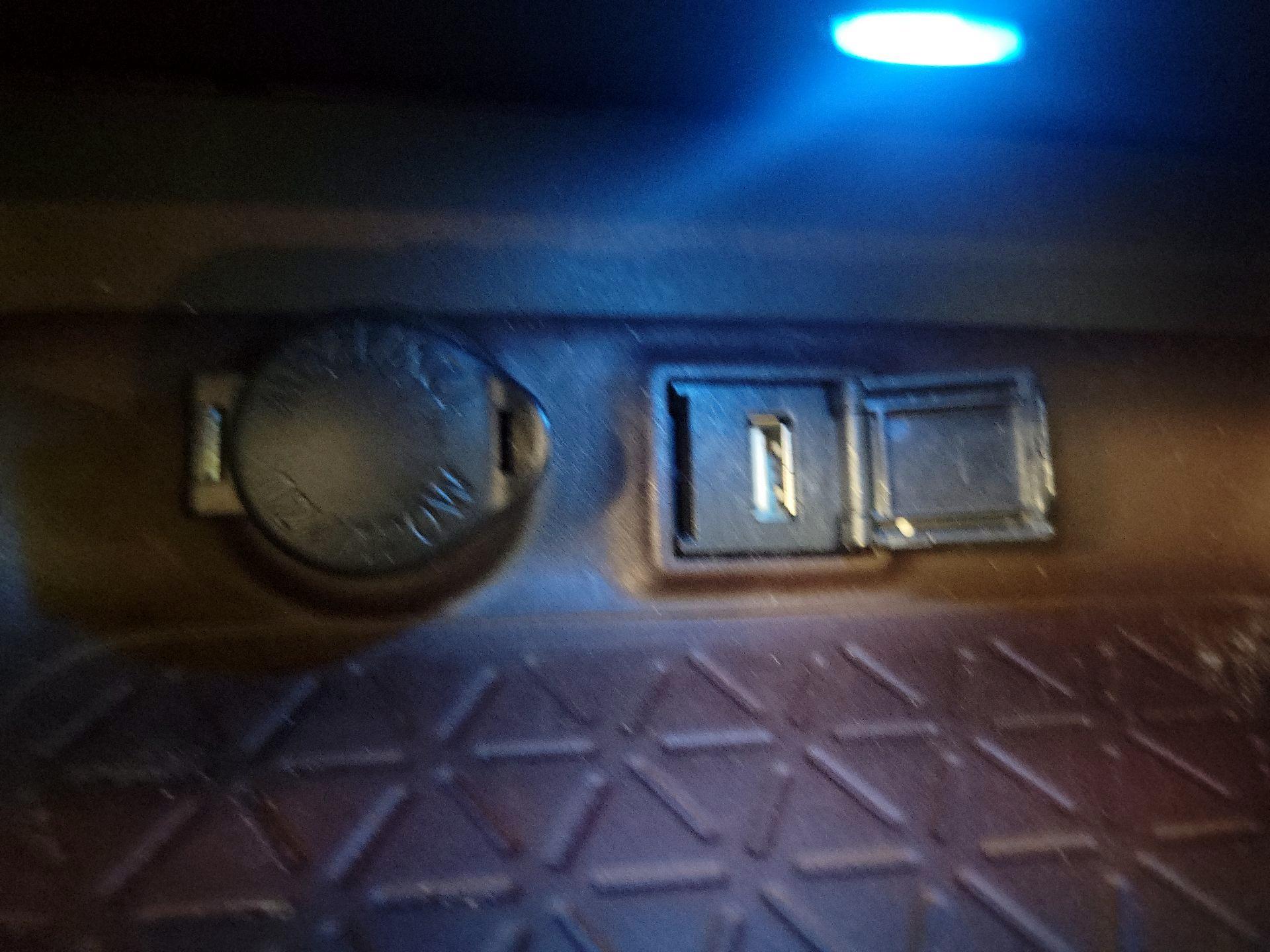 Thumbnail: 2020 Toyota RAV4 - 19