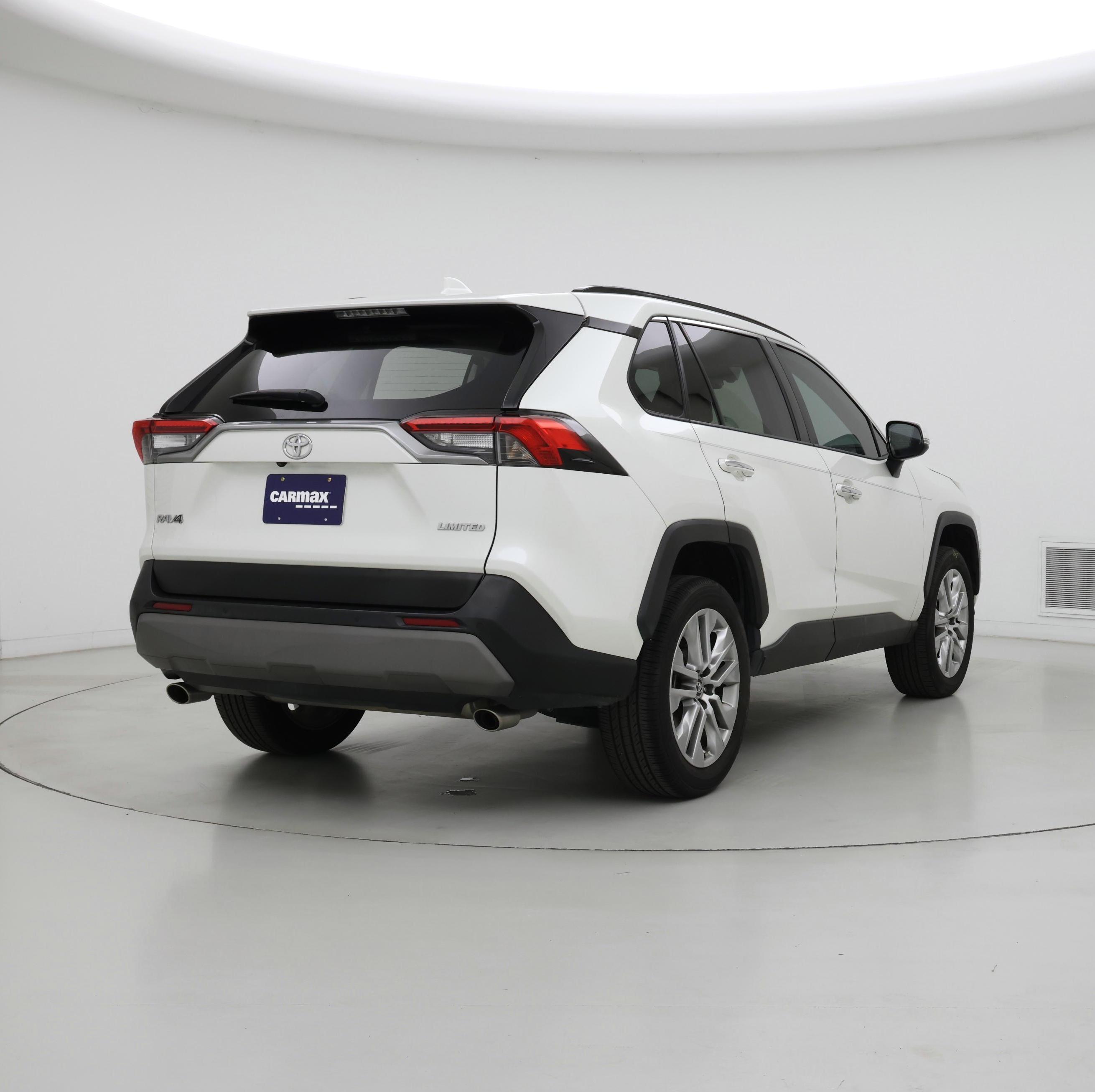 Thumbnail: 2020 Toyota RAV4 - 8