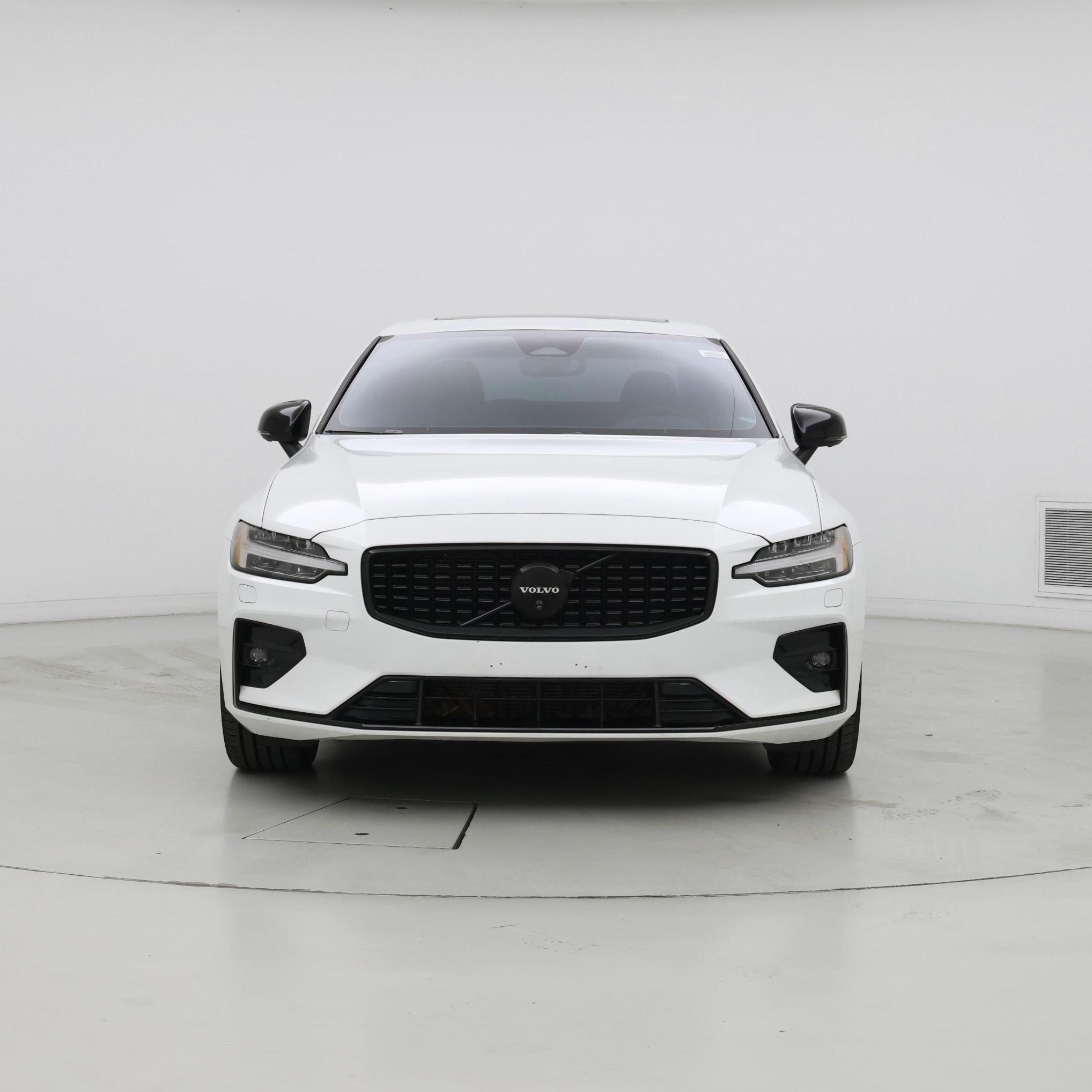 Thumbnail: 2024 Volvo S60 - 5