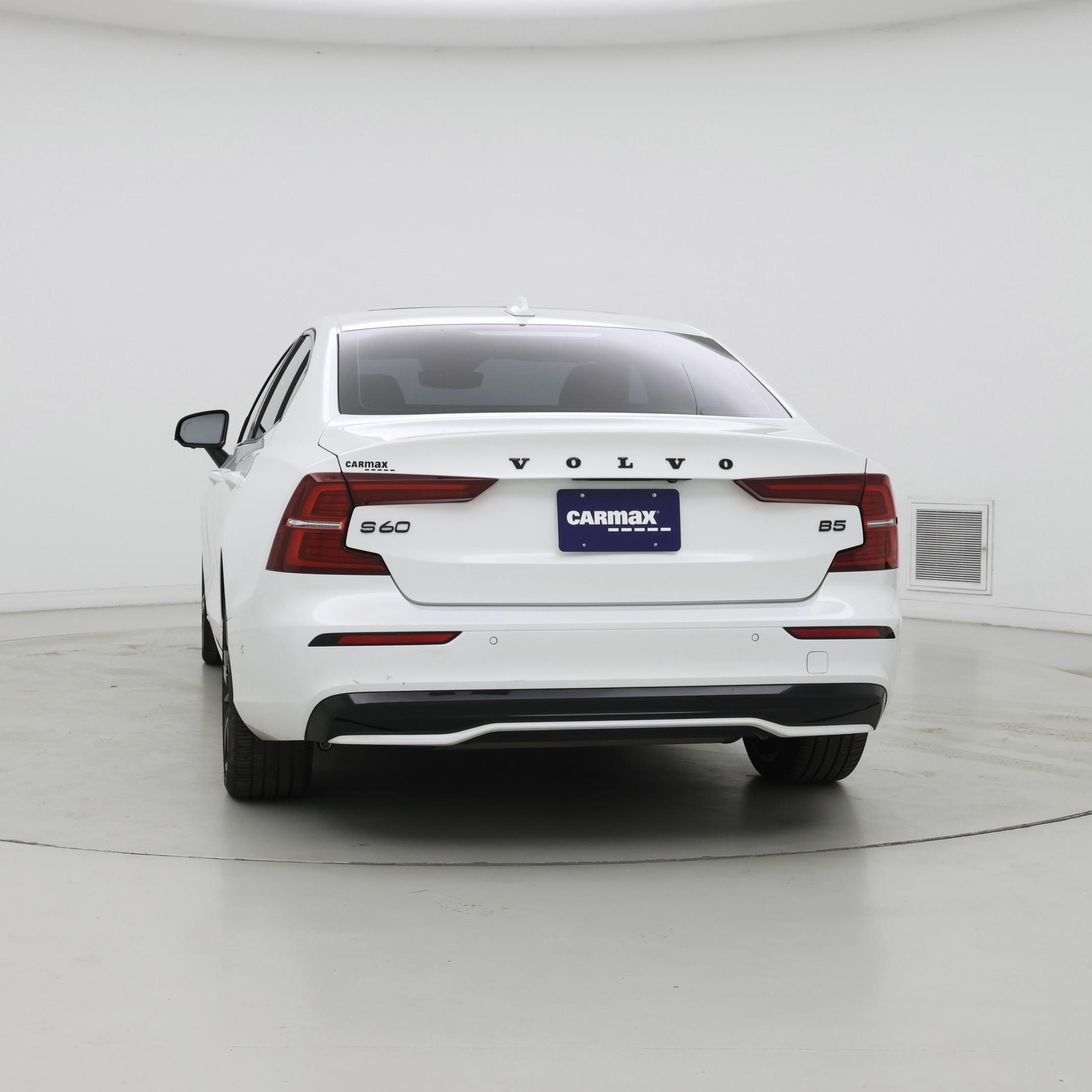 Thumbnail: 2024 Volvo S60 - 6