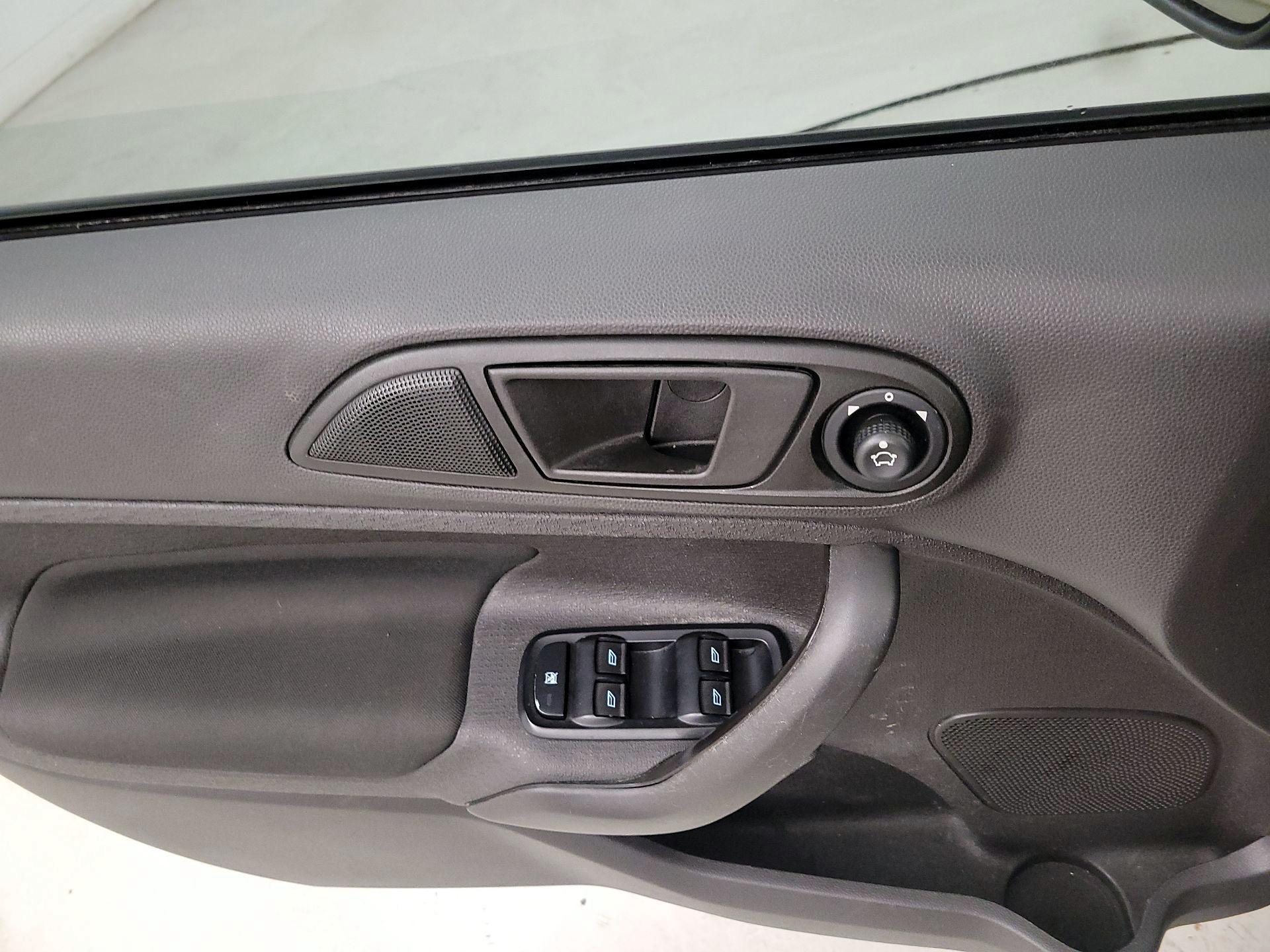 Thumbnail: 2019 Ford Fiesta - 12