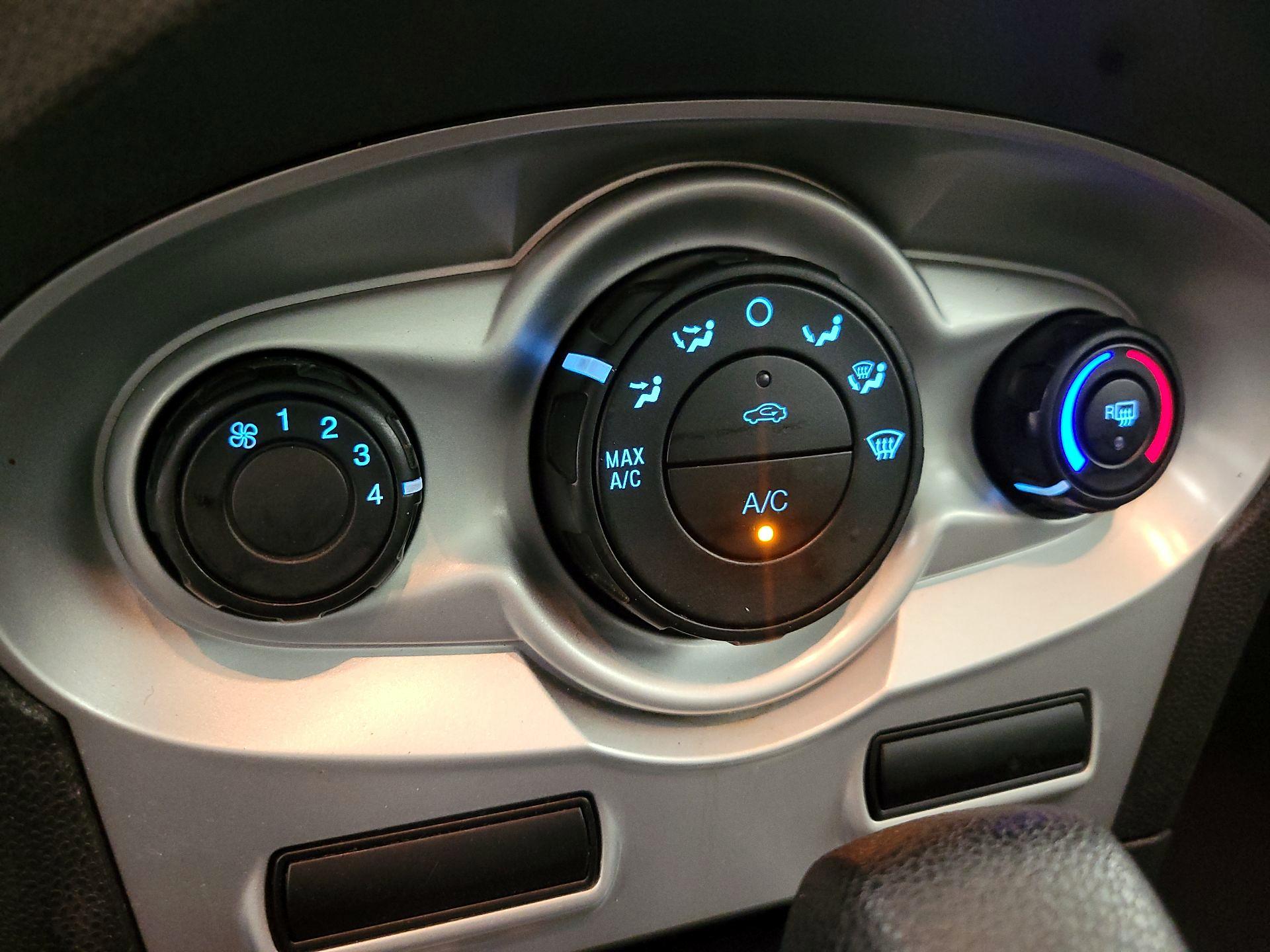 Thumbnail: 2019 Ford Fiesta - 16