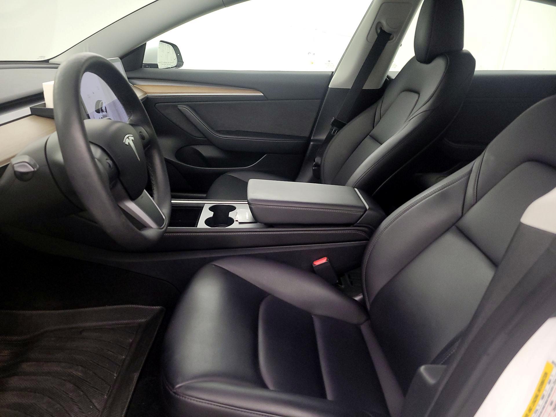 Thumbnail: 2023 Tesla Model 3 - 11