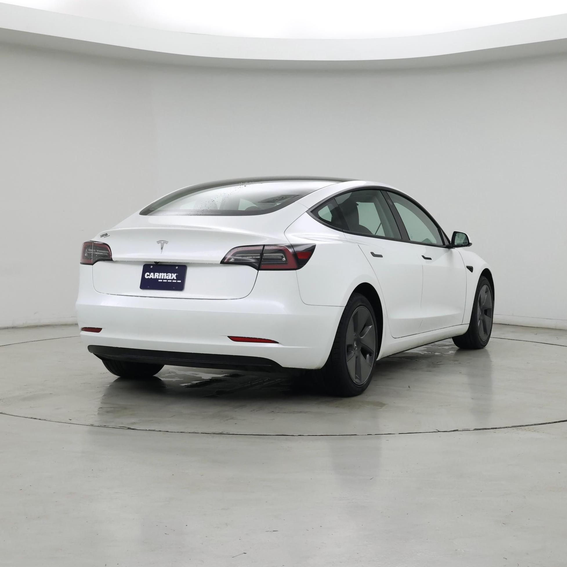 Thumbnail: 2023 Tesla Model 3 - 8