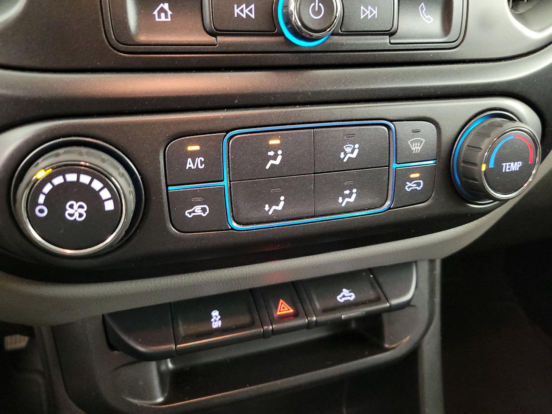 Thumbnail: 2021 Chevrolet Colorado - 16