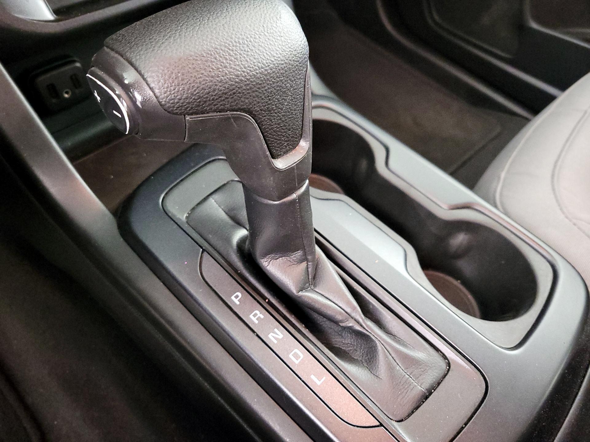 Thumbnail: 2021 Chevrolet Colorado - 17