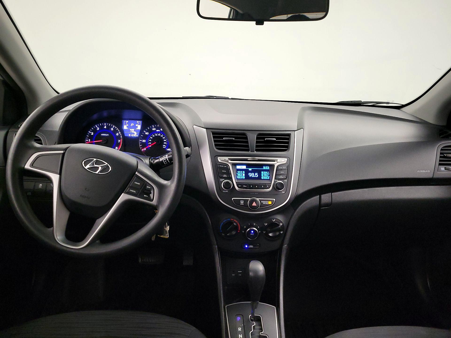 Thumbnail: 2017 Hyundai Accent - 9