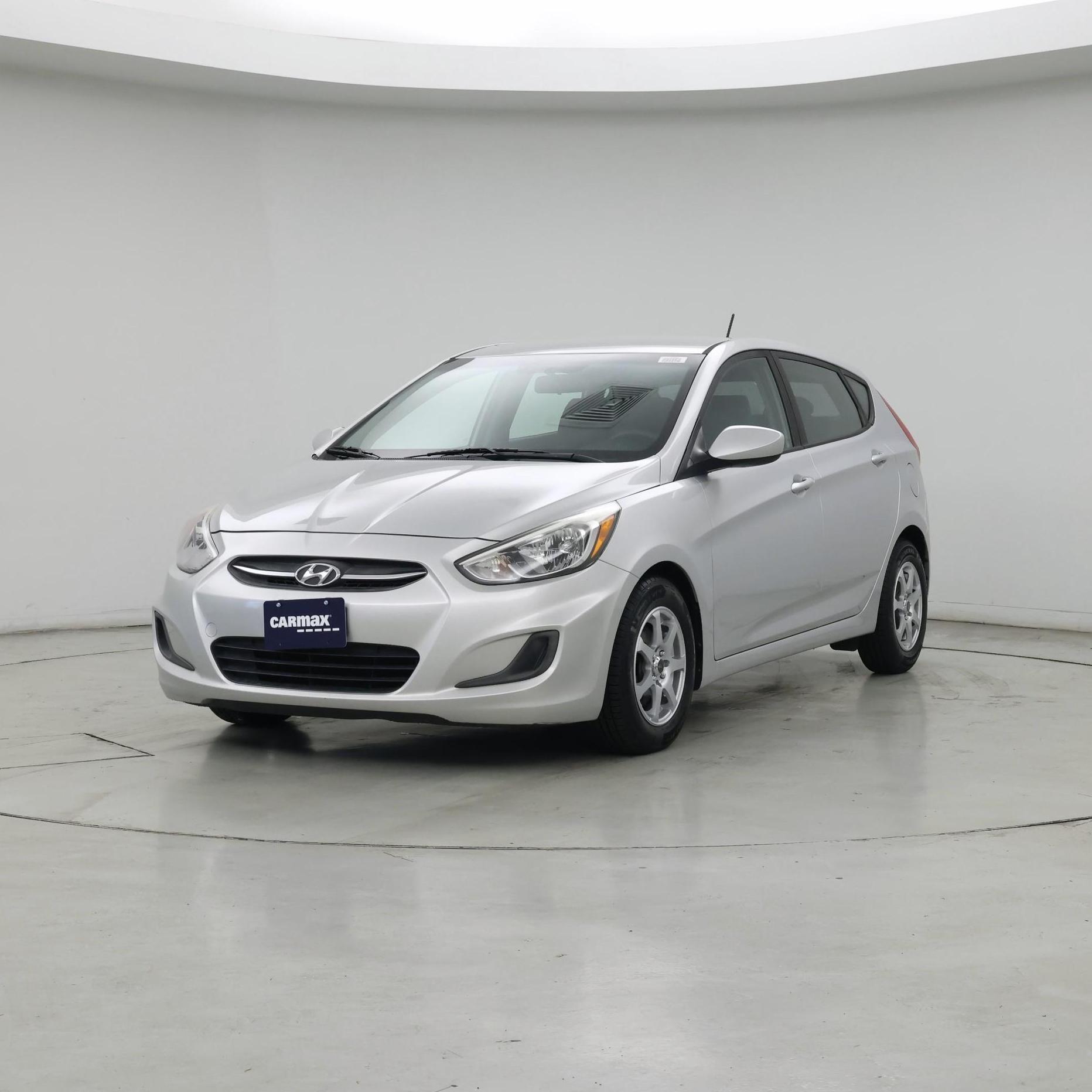 Thumbnail: 2017 Hyundai Accent - 4