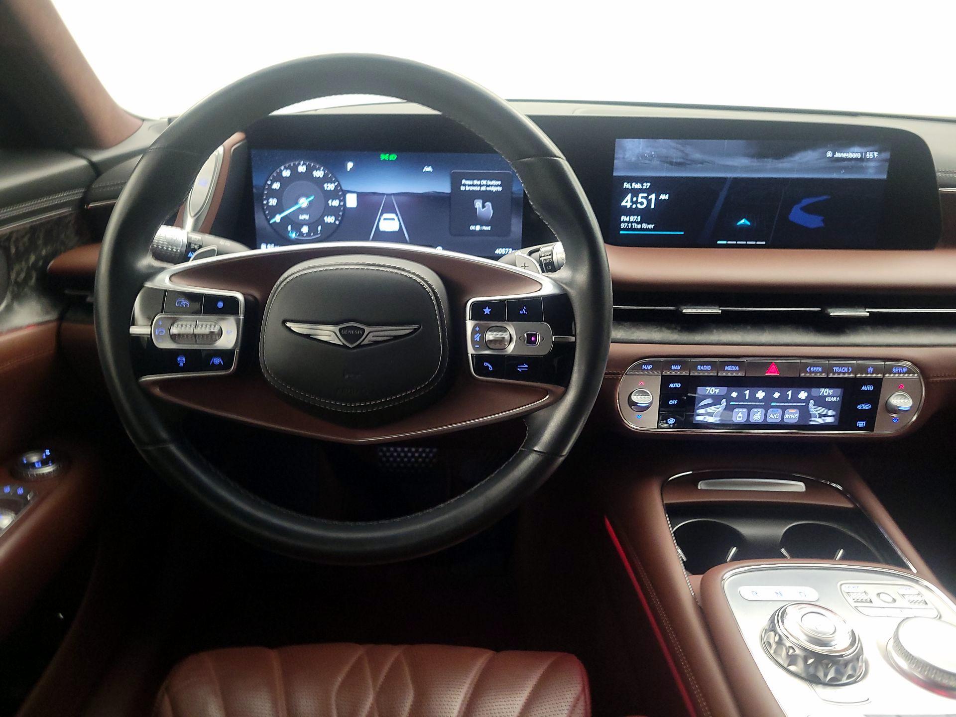 Thumbnail: 2023 Genesis G90 - 10