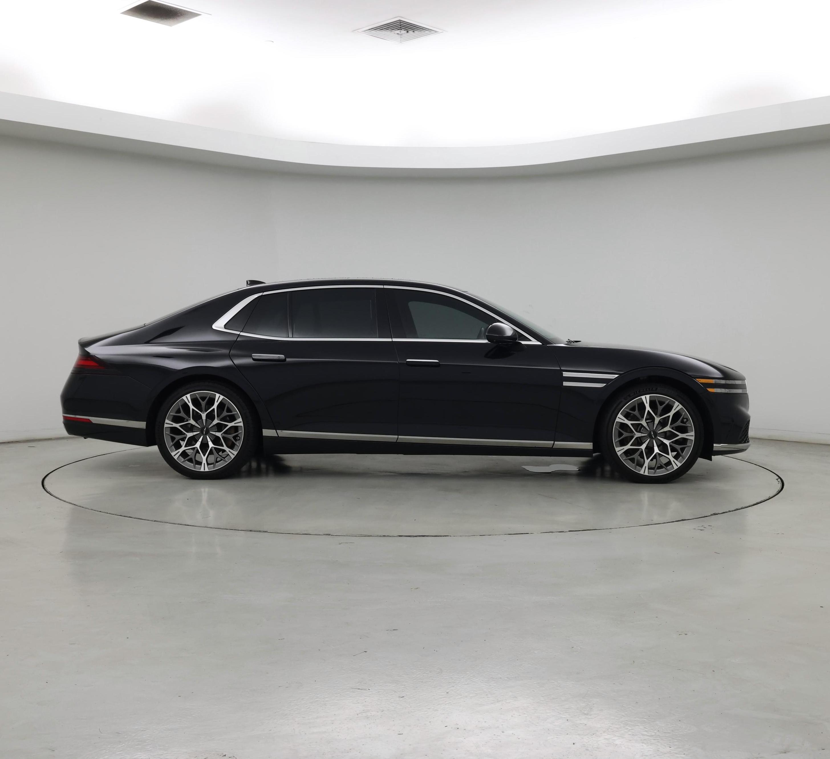 Thumbnail: 2023 Genesis G90 - 7