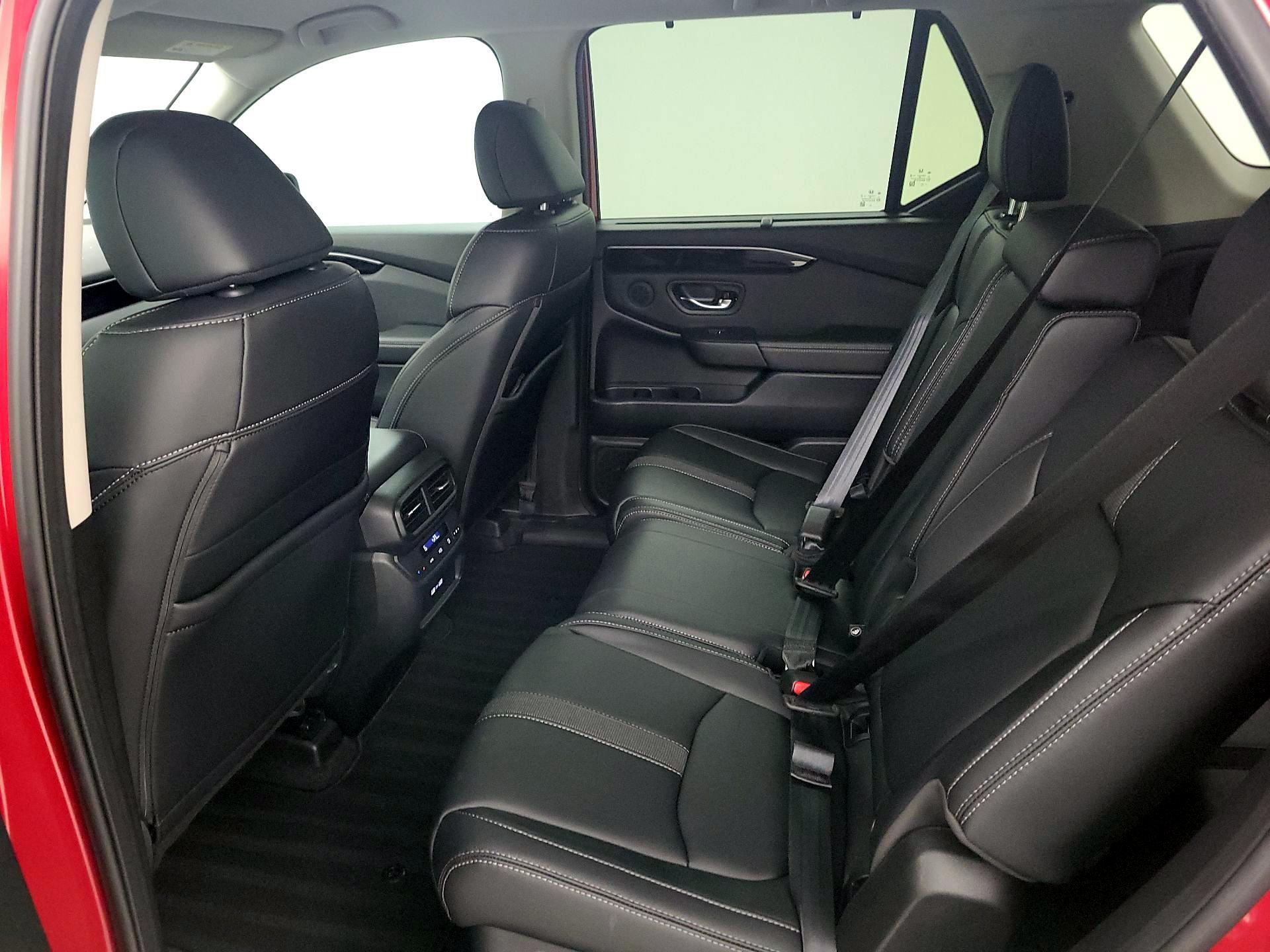 Thumbnail: 2023 Honda Pilot - 19