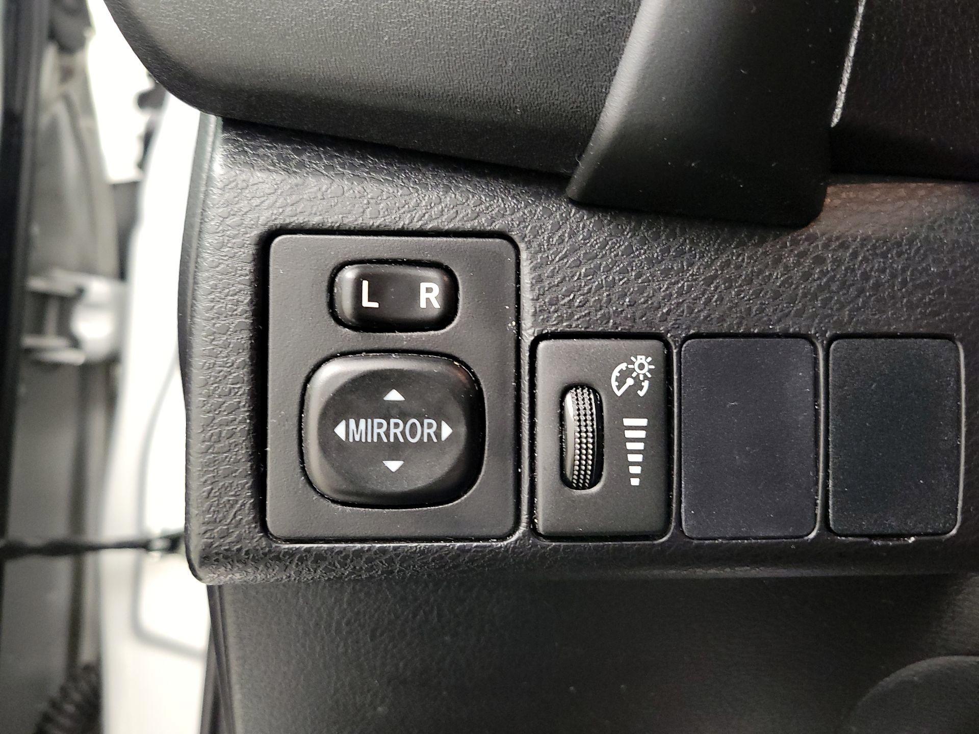 Thumbnail: 2018 Toyota Corolla - 13