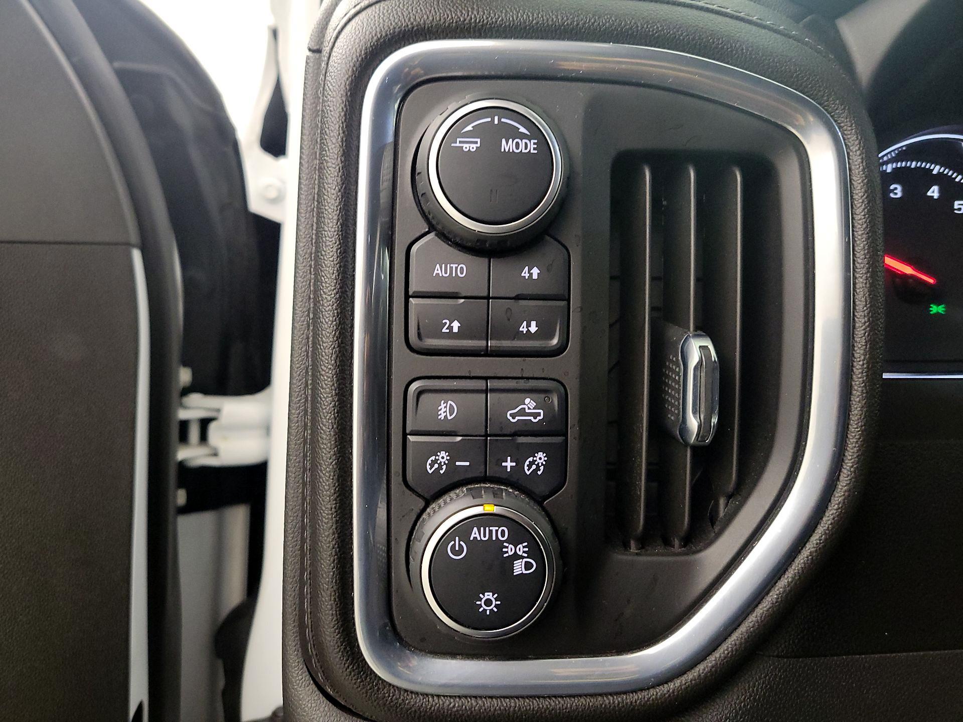 Thumbnail: 2021 Chevrolet Silverado 1500 - 13