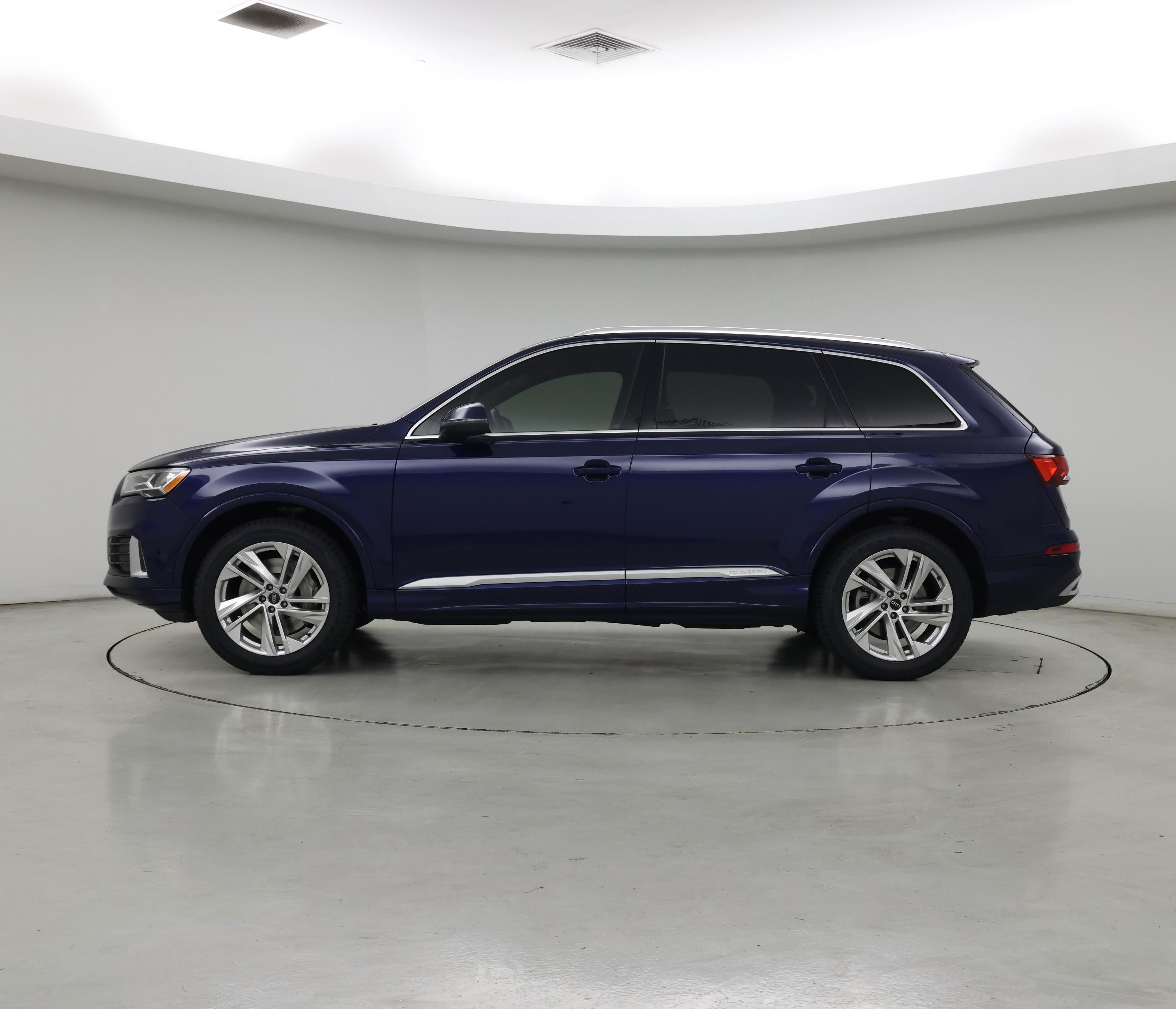 Thumbnail: 2021 Audi Q7 - 3