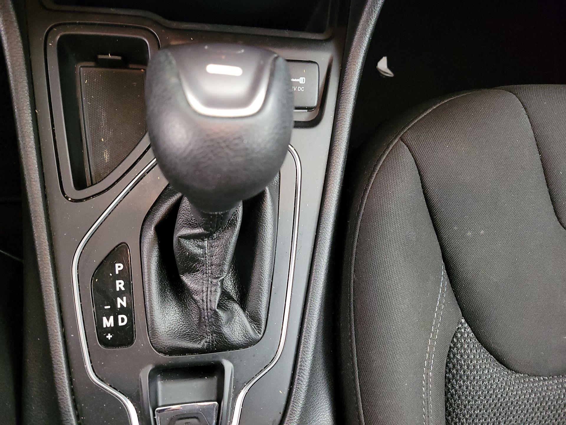 Thumbnail: 2020 Jeep Cherokee - 17