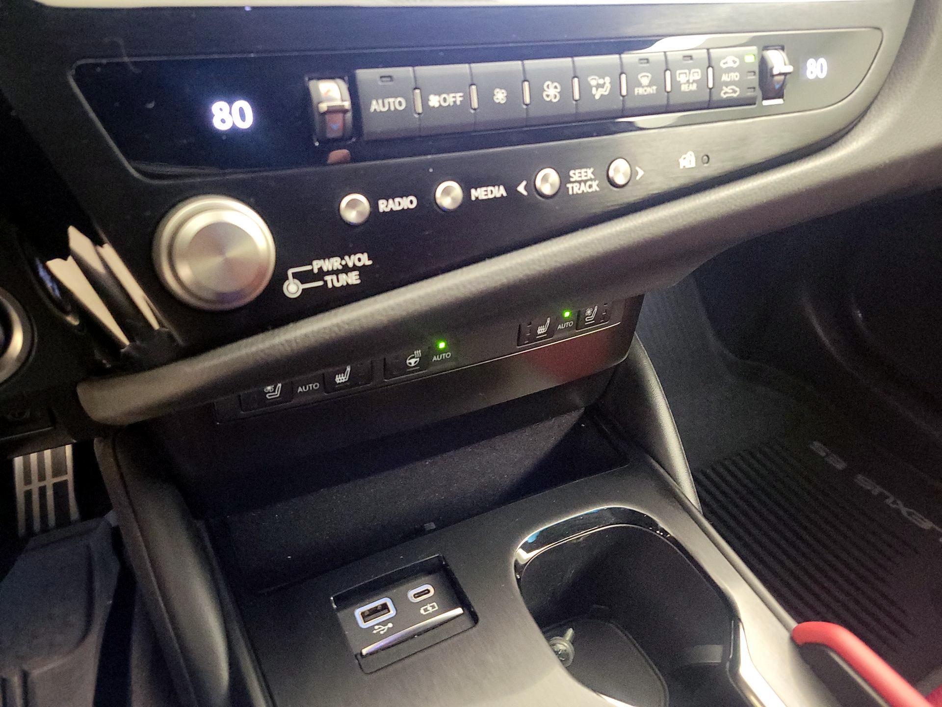 Thumbnail: 2023 Lexus ES - 16