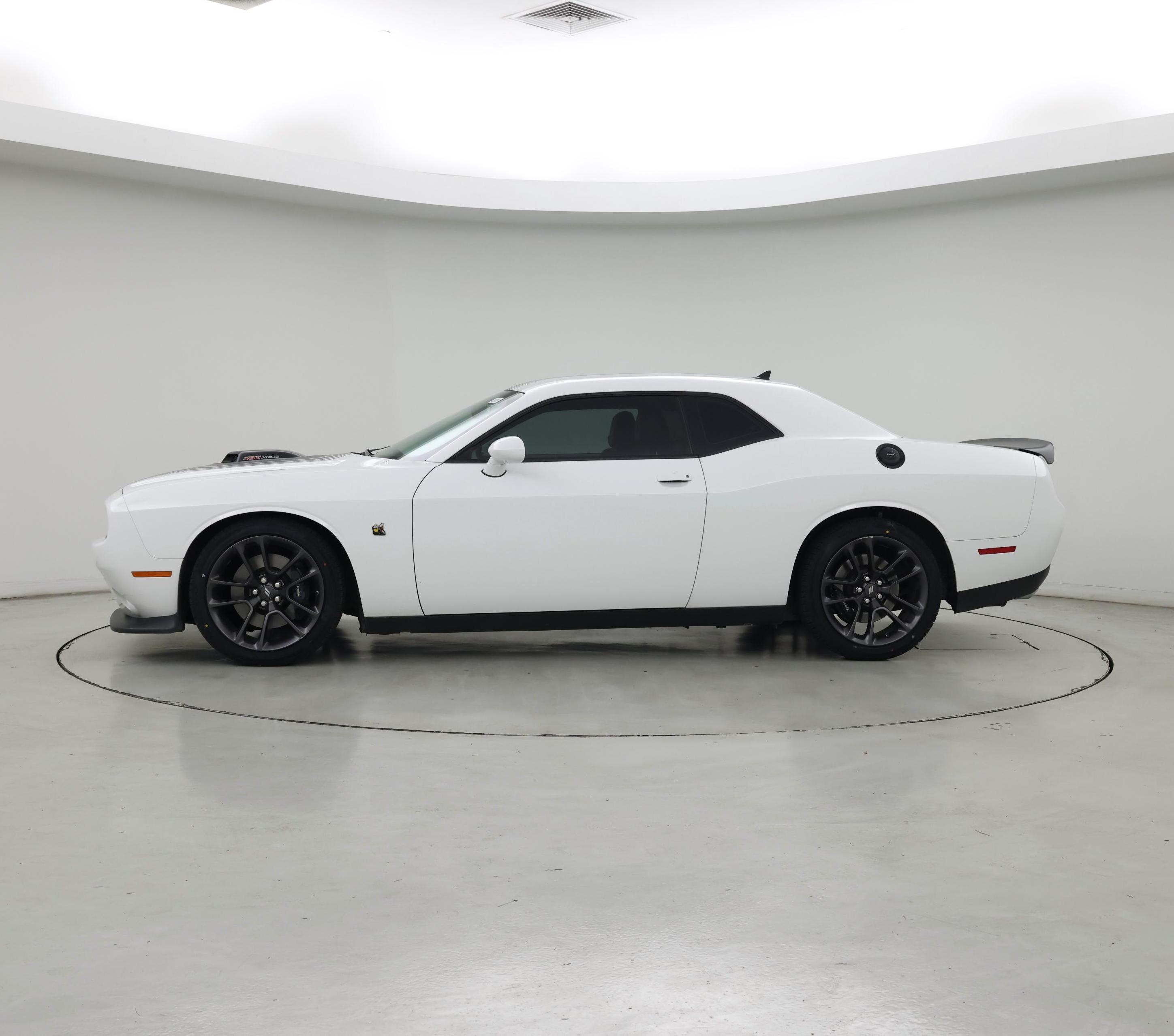 Thumbnail: 2022 Dodge Challenger - 3