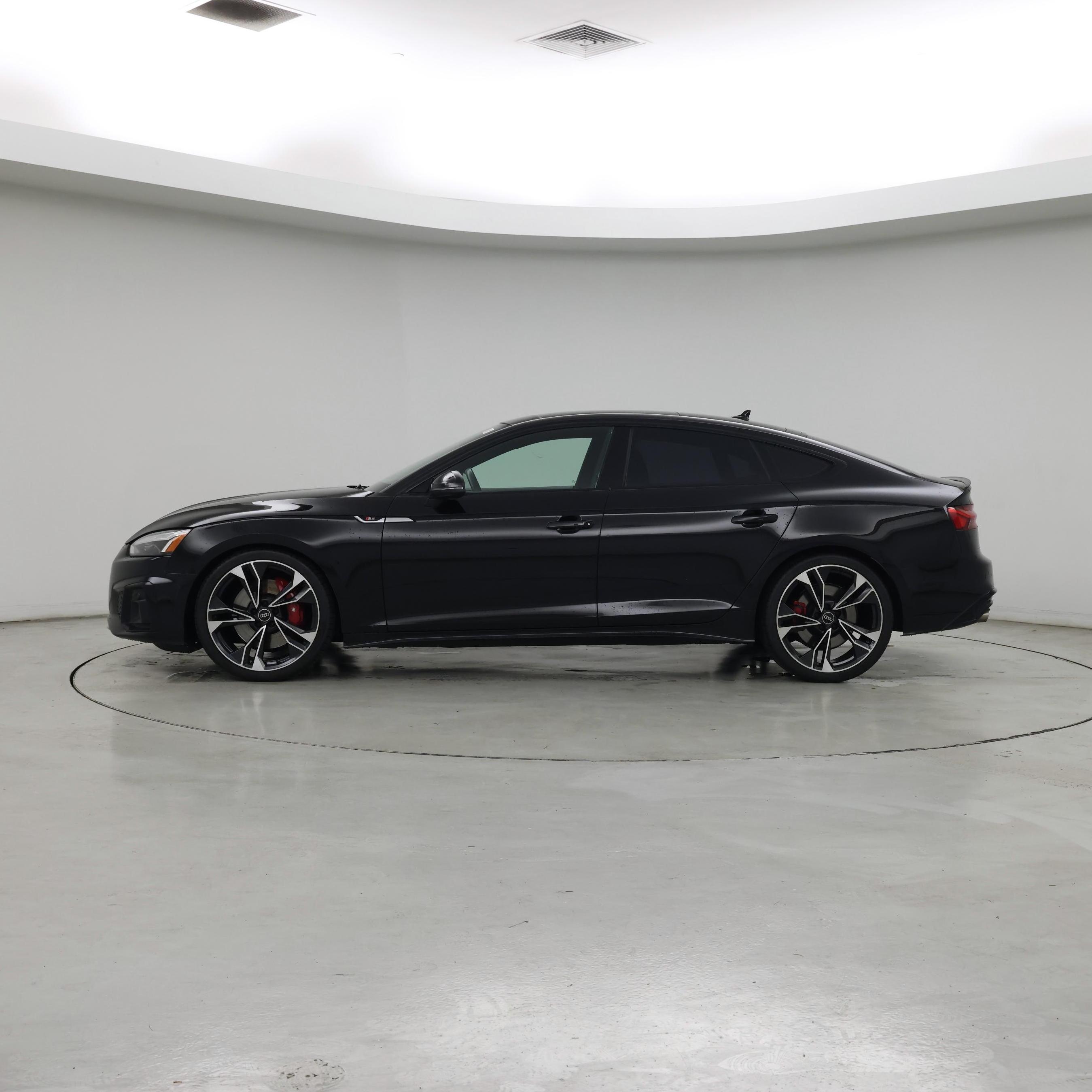 Thumbnail: 2021 Audi S5 - 3